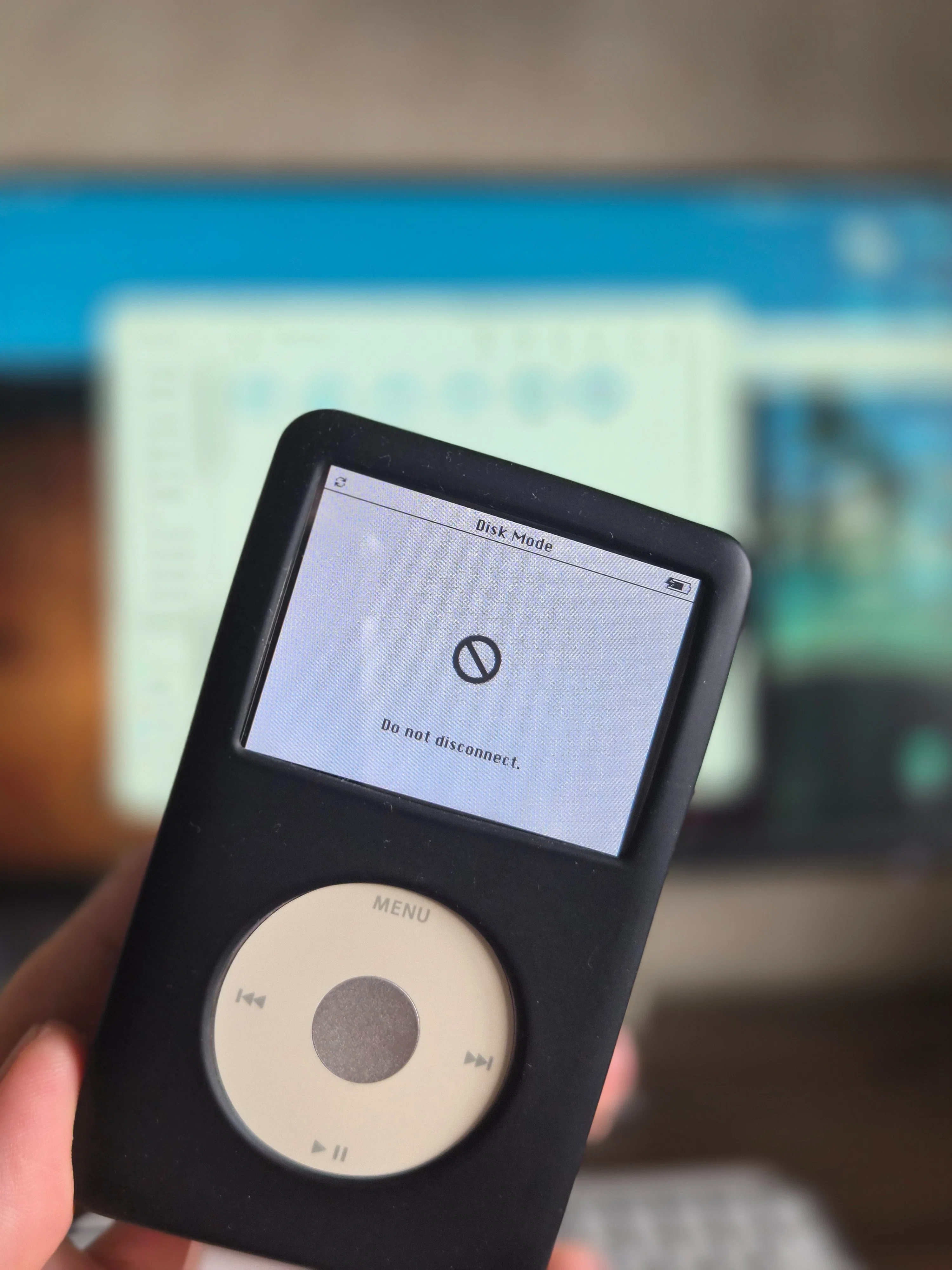 サブスクをやめて18年前のiPod Classicで音楽を聴く理由と日常の変化｜まこ