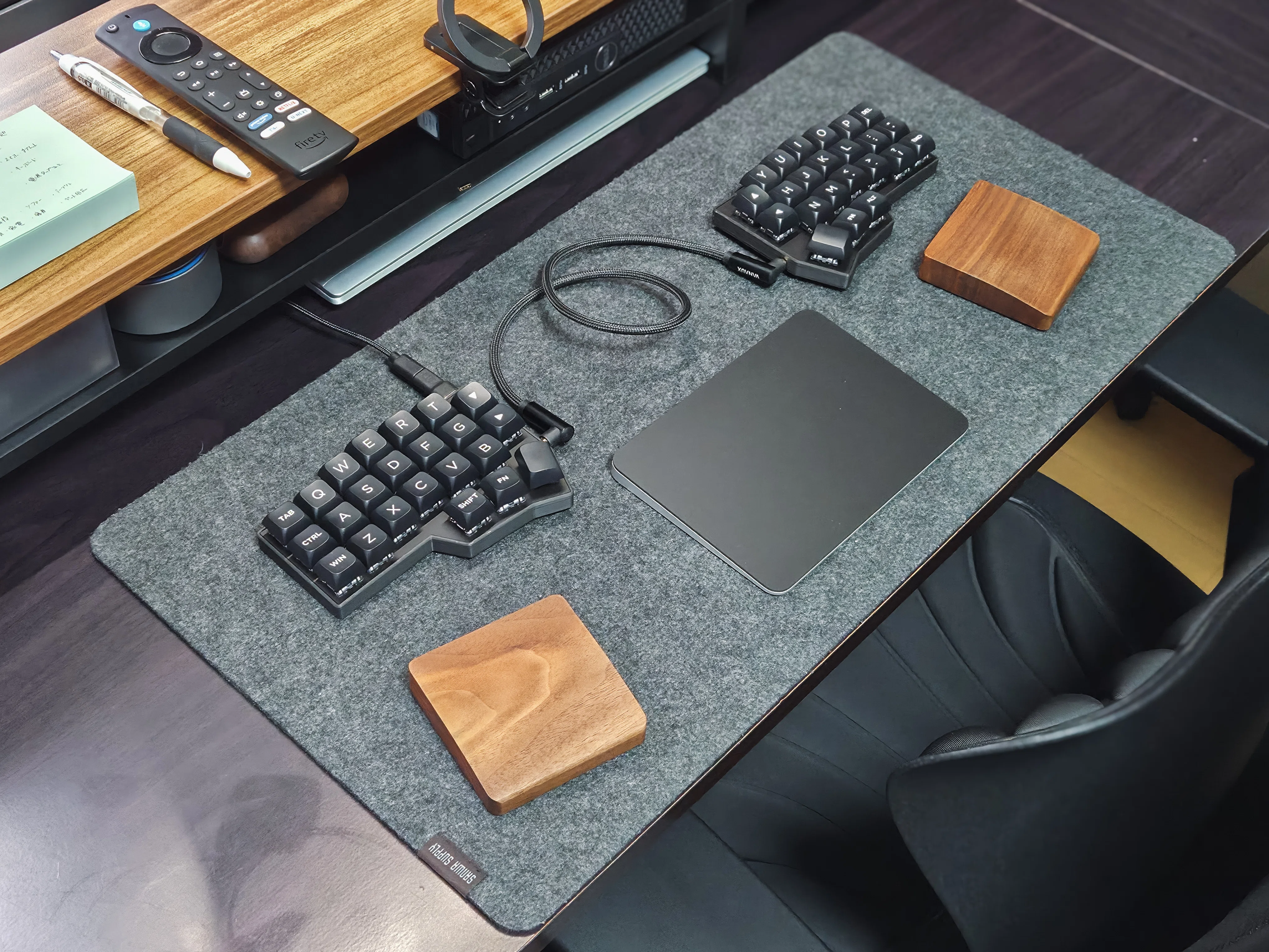 Keychron Orca Echo】完全ワイヤレス&トラボ搭載の分割キーボードを