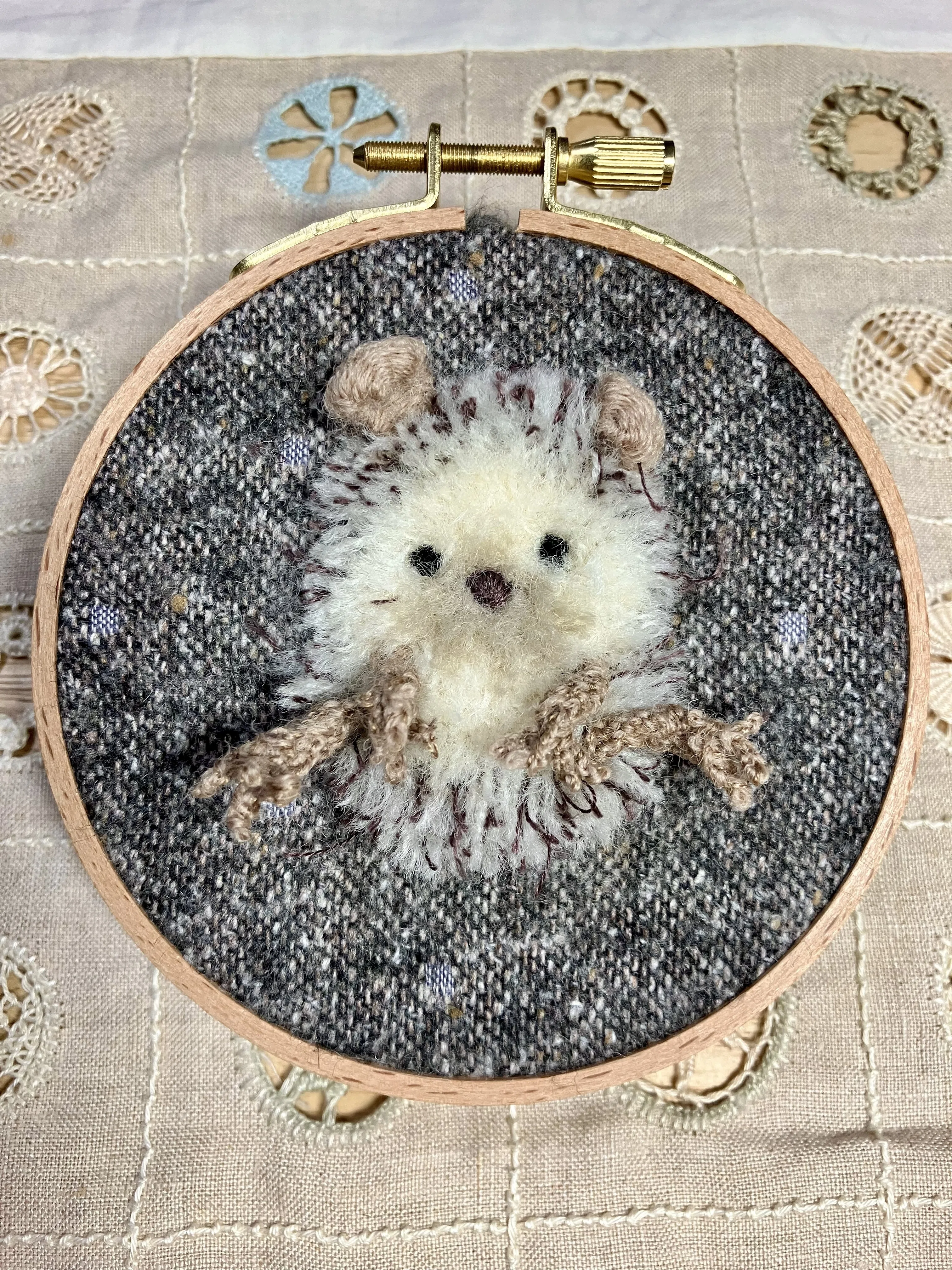 立体刺しゅう㉟ハリネズミ🦔｜kiki