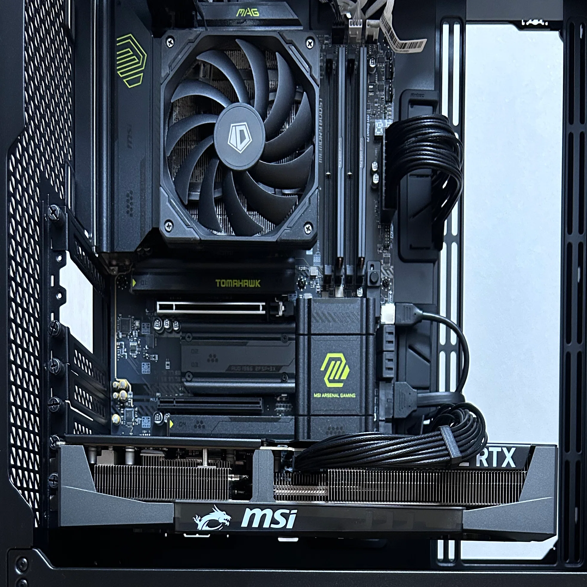 グラフィックボード二枚挿しへの道 〜 チップセット経由の PCIe に