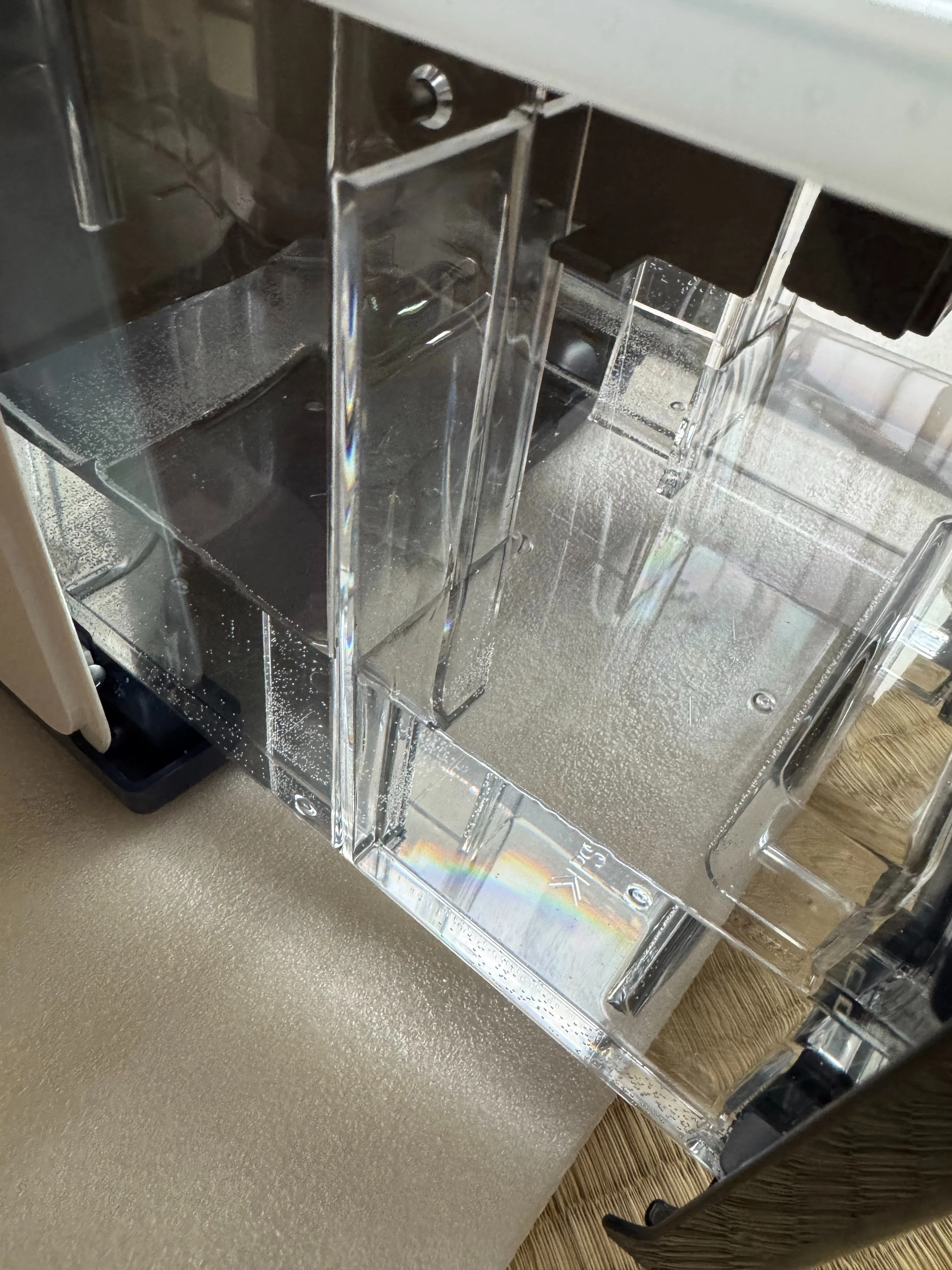 CORONA 除湿機（CD-H1026）はいいぞお！じめじめ梅雨を撃退