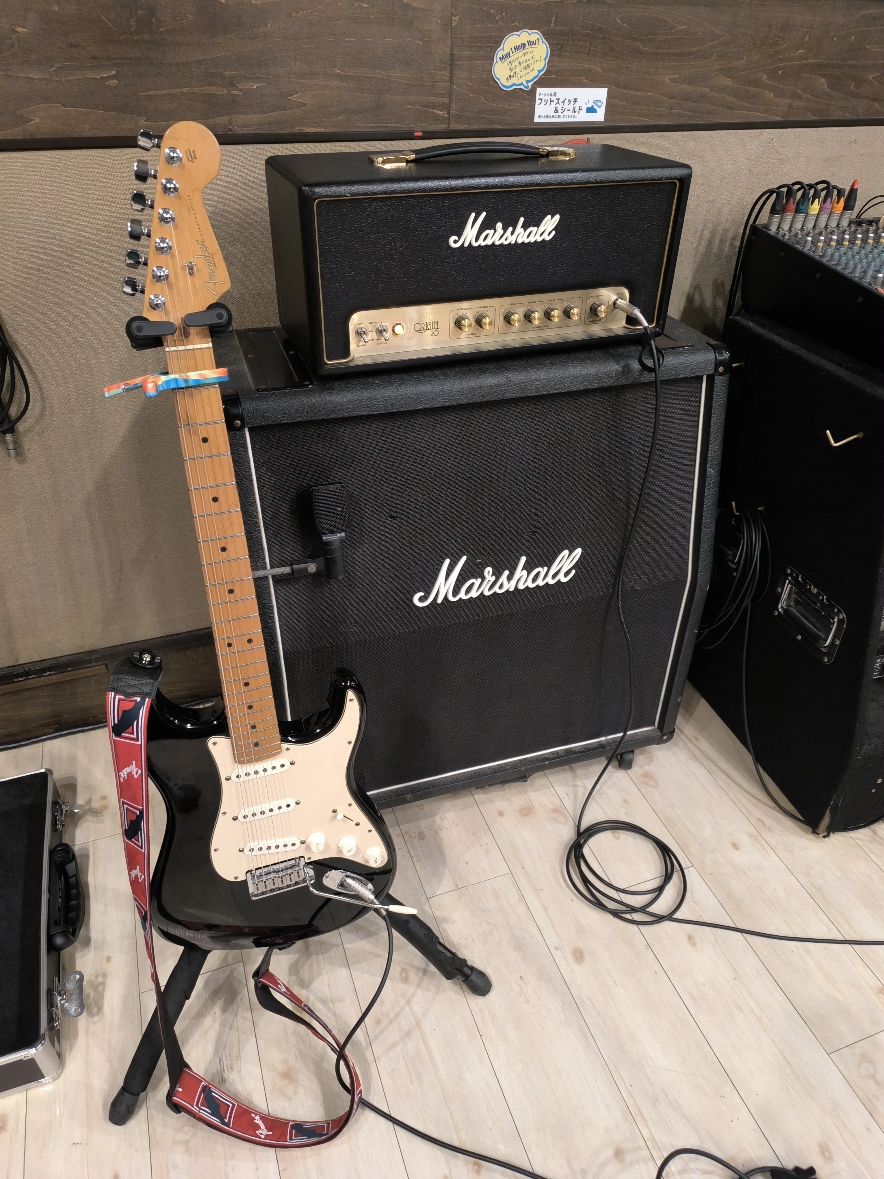 Fender American Stratocaster(2002)｜ボーンアンドスキンA
