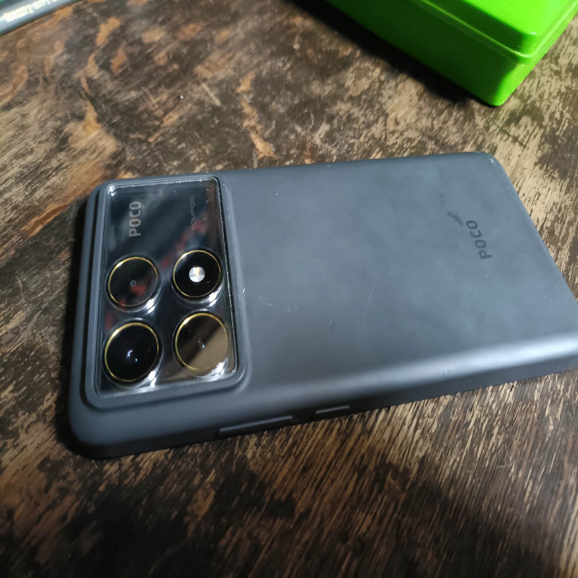 POCO F6 Proでホロドリは快適？実機ユーザーがゲーム性能・発熱 
