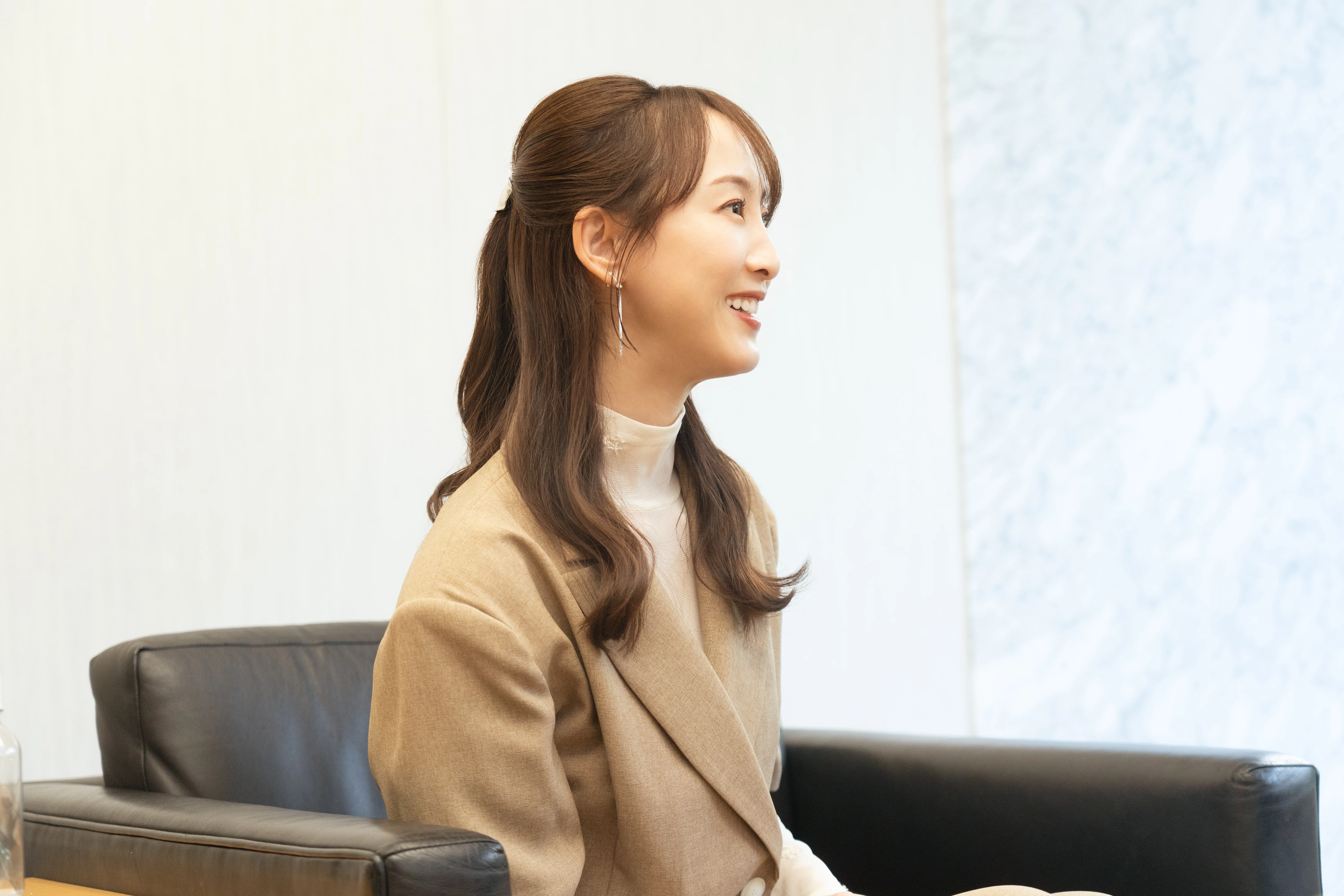 古賀及子×松井玲奈「忘れてしまうようなことほど書いておきたい」-『5