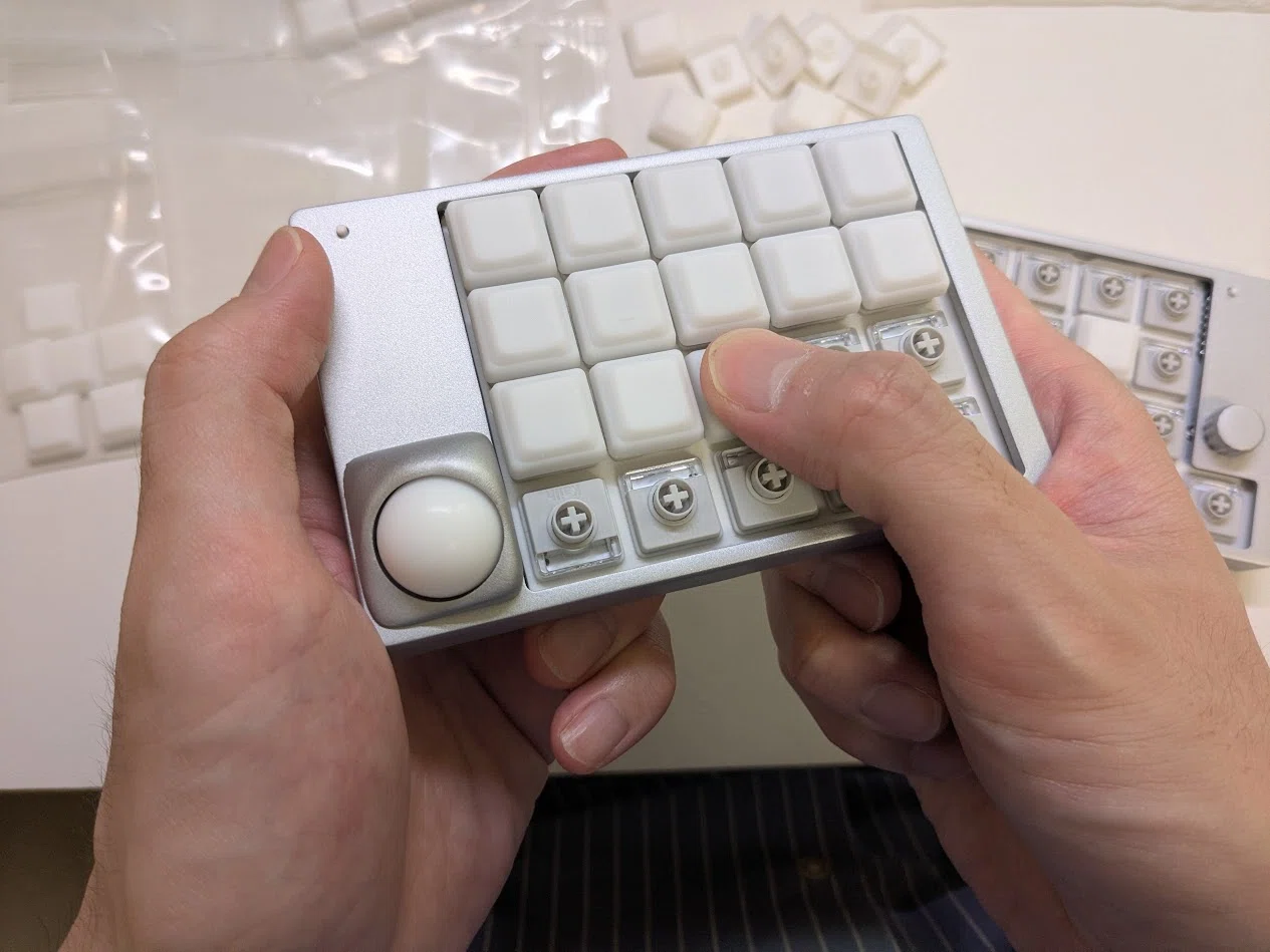 自作キーボード】無線・左右分割・トラボ付きのFrostOrthoを2ヶ月使っ