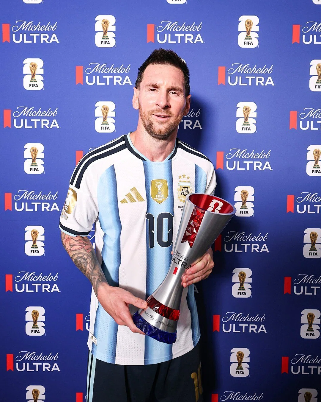 S*l様 アルゼンチン代表 FIFAワールドカップ　メッシ オーセンティックLサ FIFA W杯戦評】39歳メッシが記録更新！アルゼンチンを救った王者の勝負