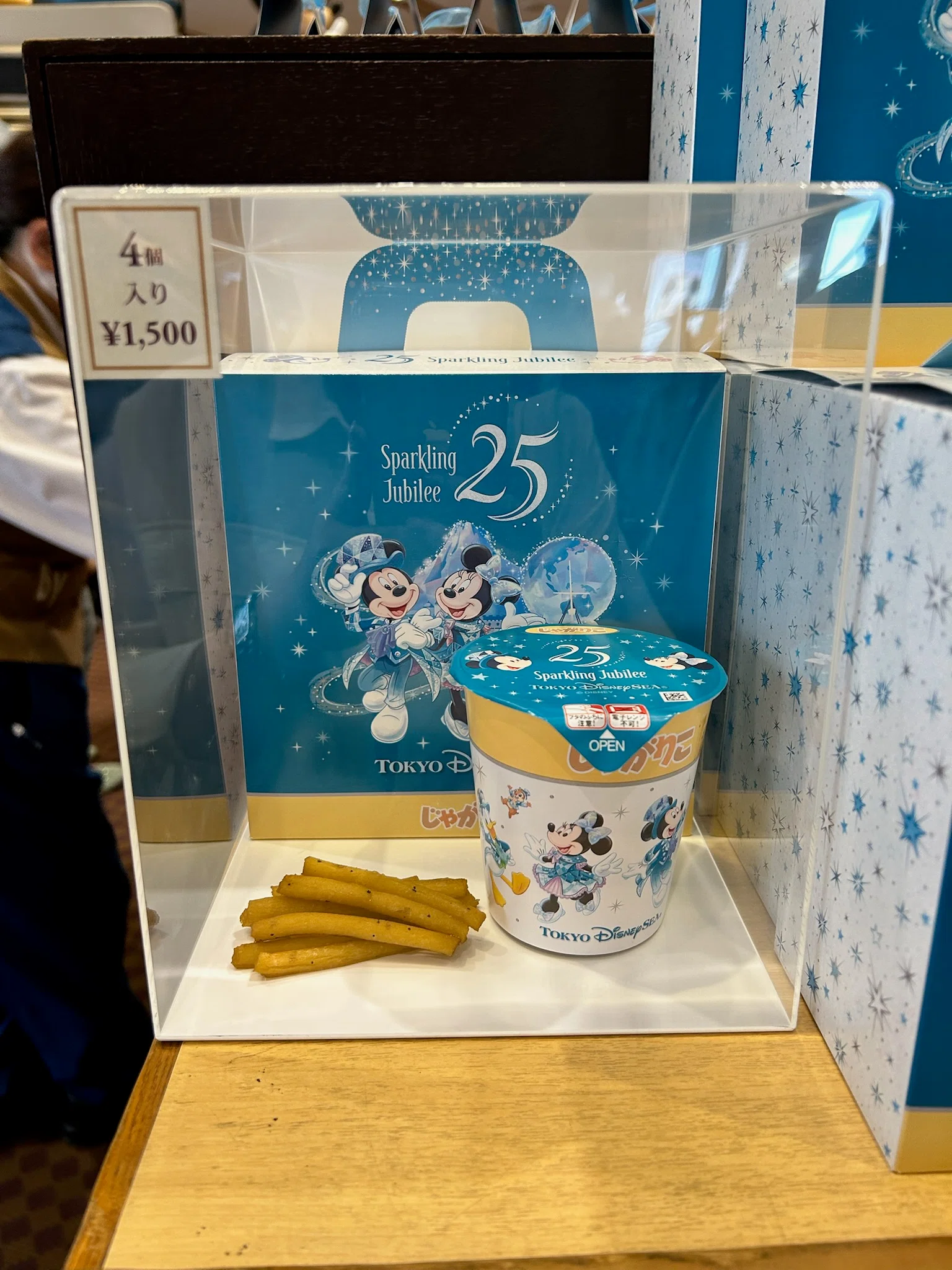 ディズニーに行ったら避けては通れないお土産選び｜そのコツ教えます
