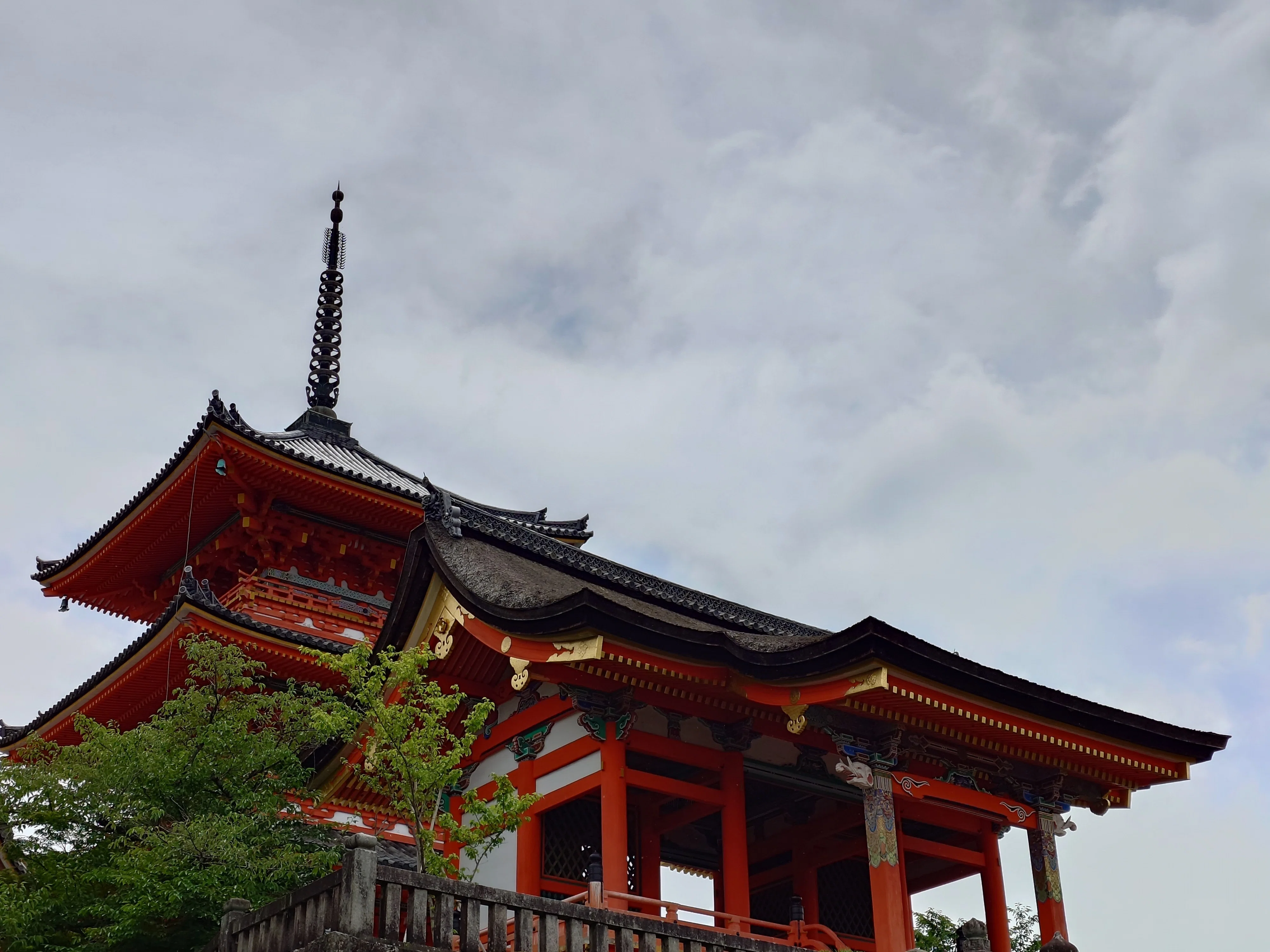 京都清美寺の舞台より京都の街を一望 京都 清水寺】眺望美しき清水の舞台【2026/6/18】｜アルとネジ