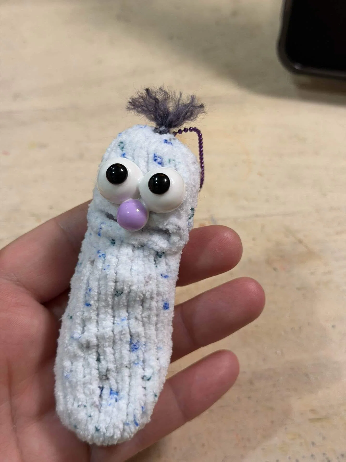 出し入れする時にブスになる変顔リップケース｜reirei3413(Rei-amigurumi)