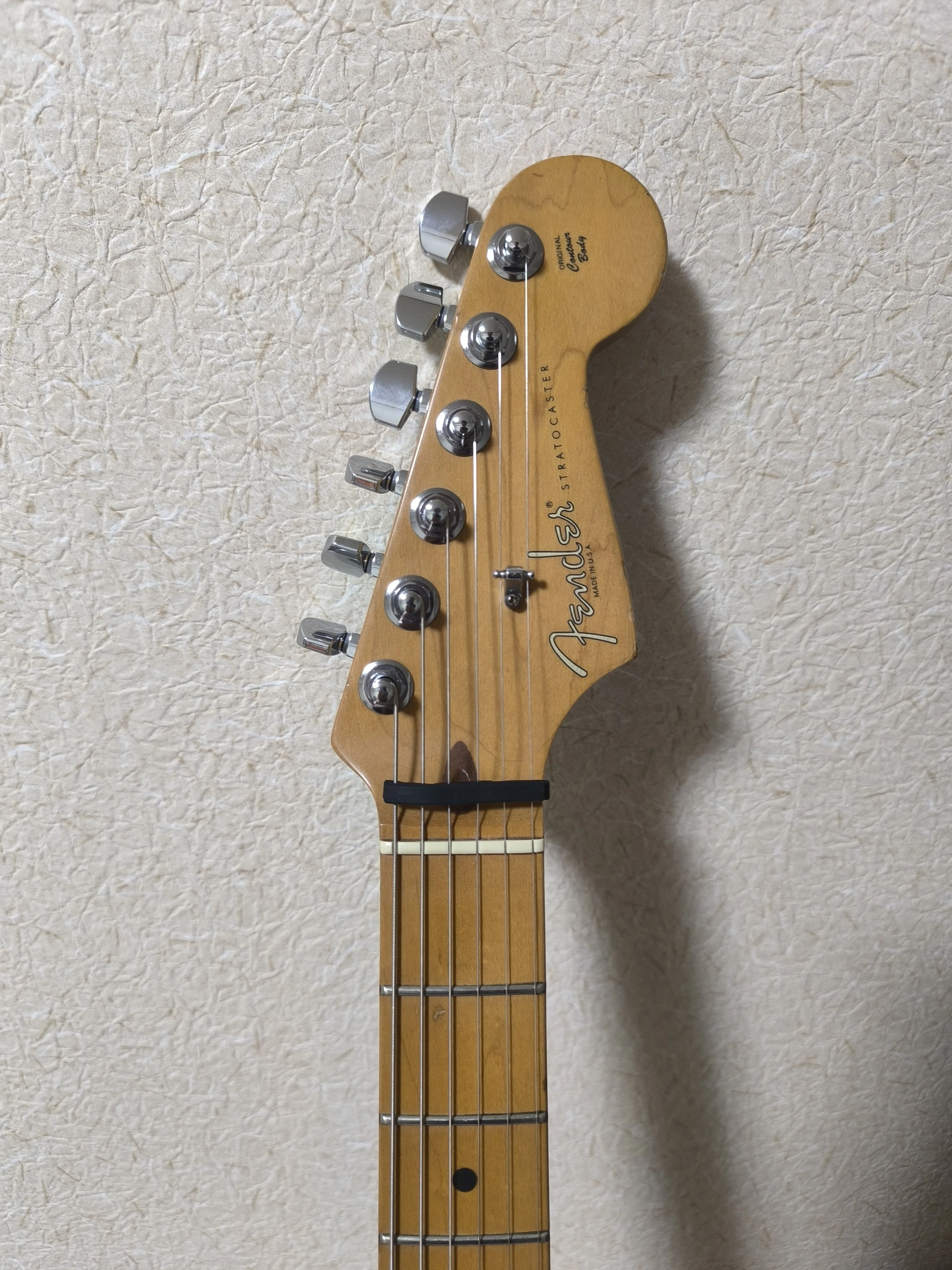 Fender American Stratocaster(2002)｜ボーンアンドスキンA