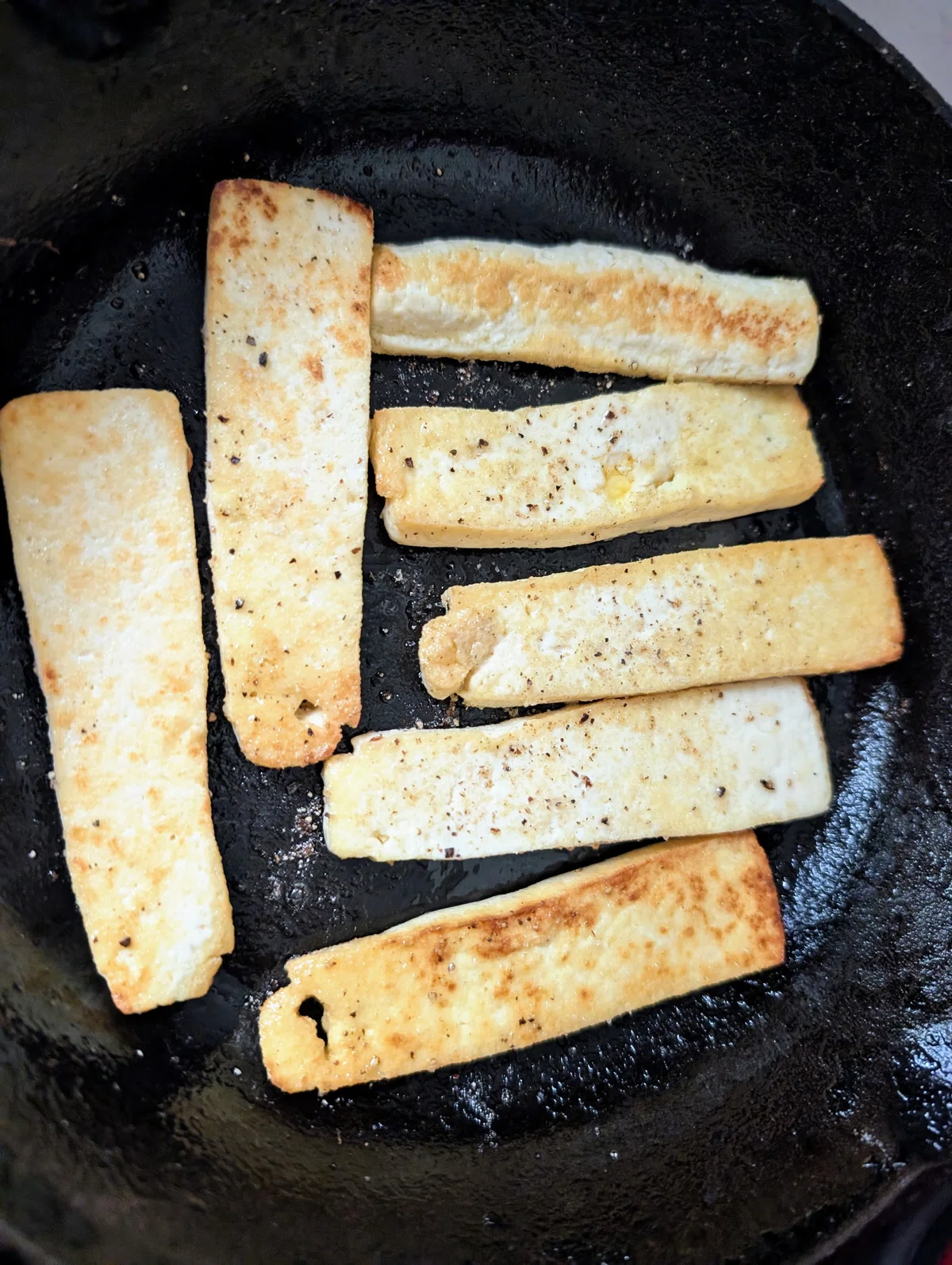 触らずにじっくり。カリッと焼き色がつくまで