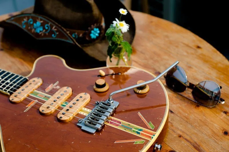 美しきハンドクラフトギター「Jersey Girl Homemade Guitars」に魅了