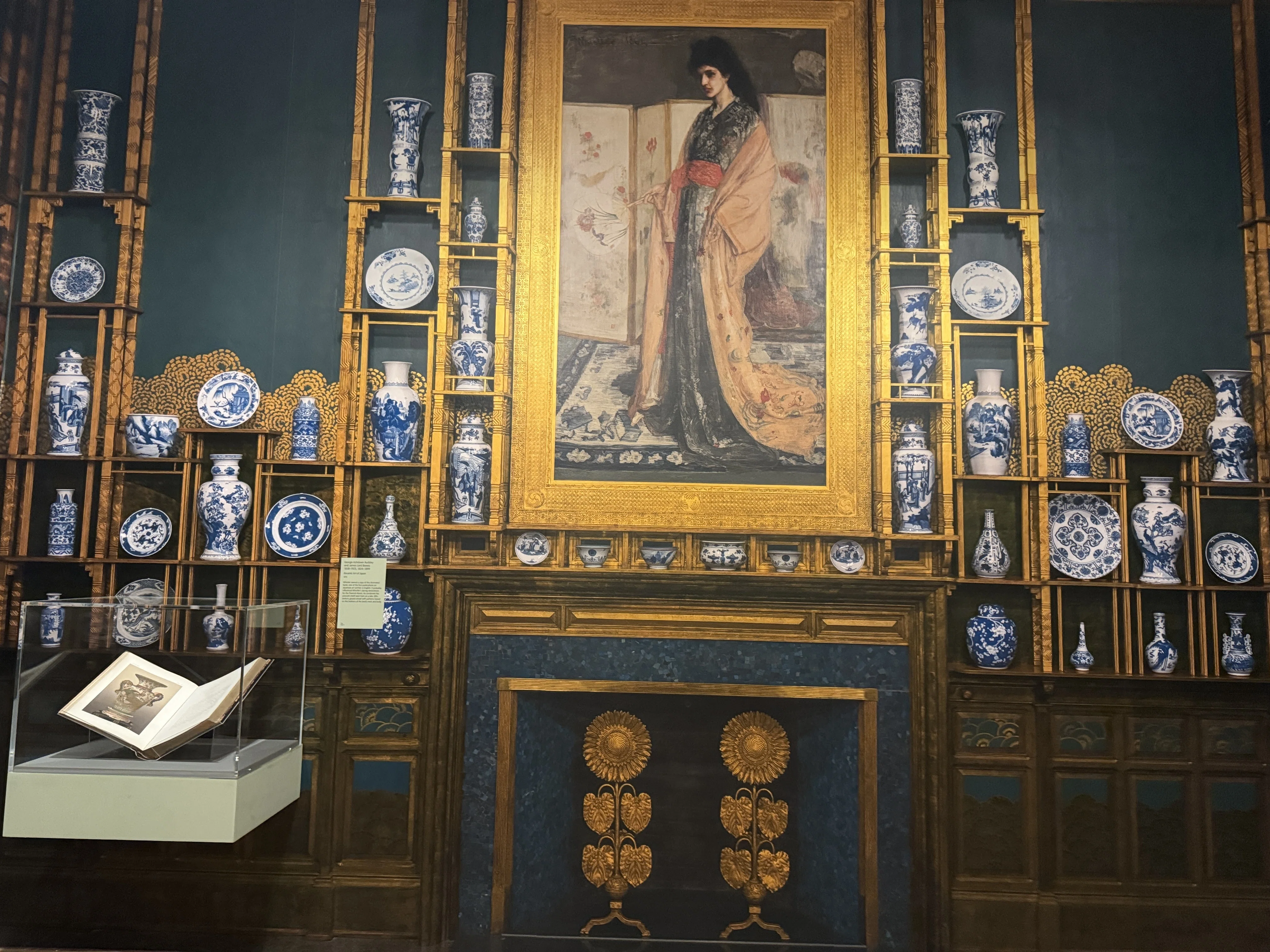 ジャポニズムとレンブラントを愛した英国絵画の巨匠ホイッスラー展