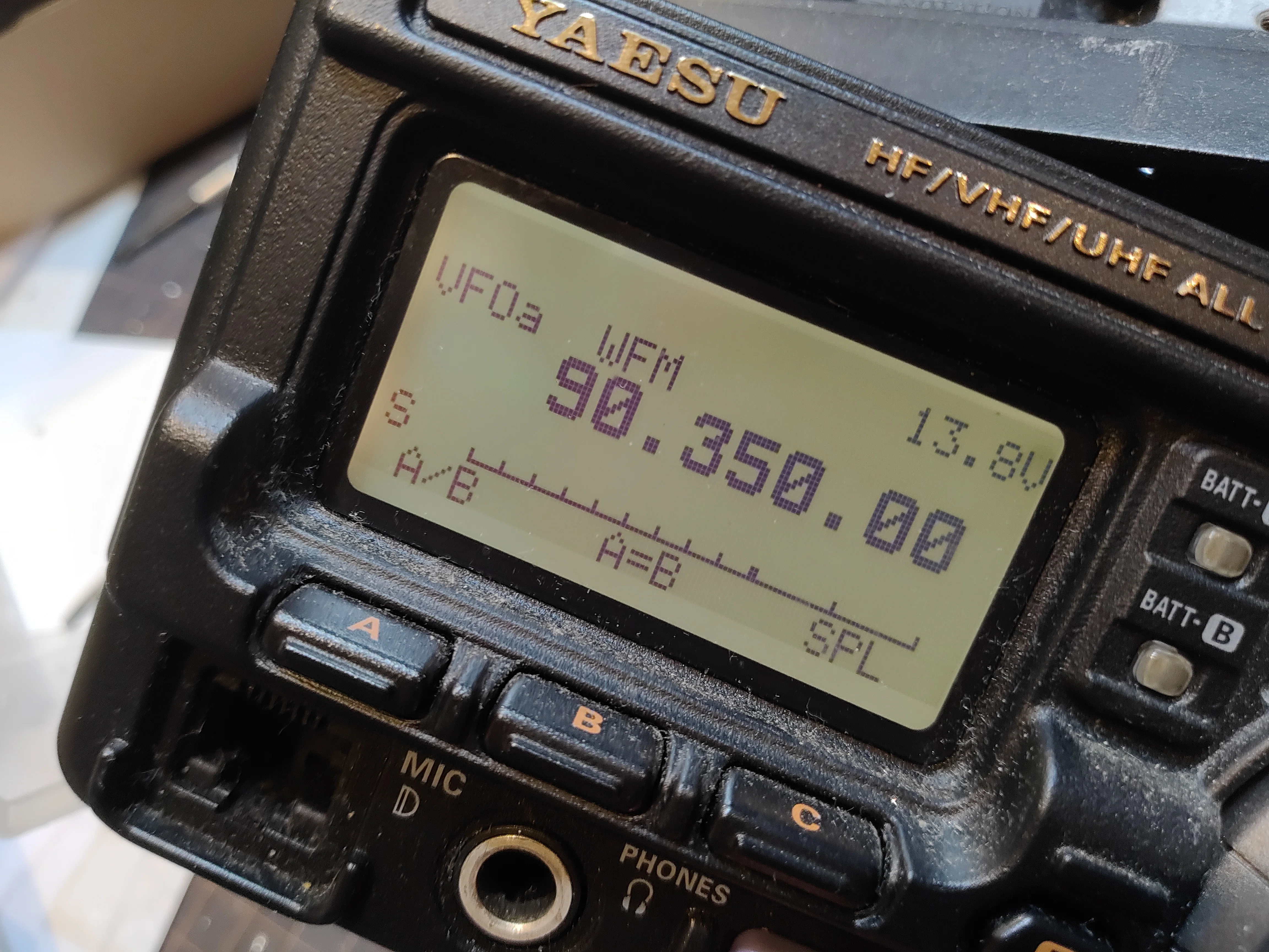 修理記録】アマチュア無線機修理【八重洲無線FT-897・液晶交換】｜kema