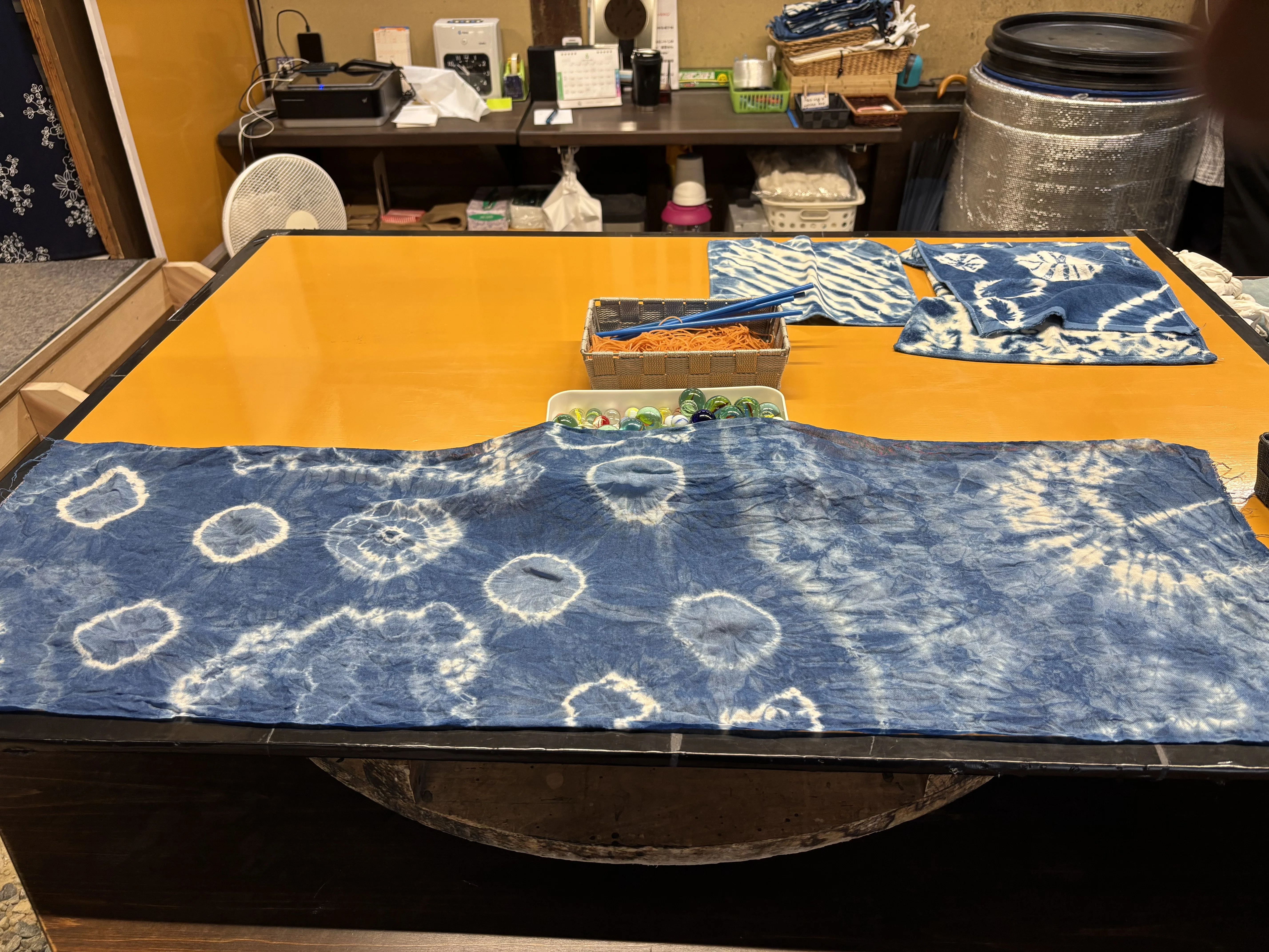 藍染め体験で手ぬぐいを染めました｜またたび