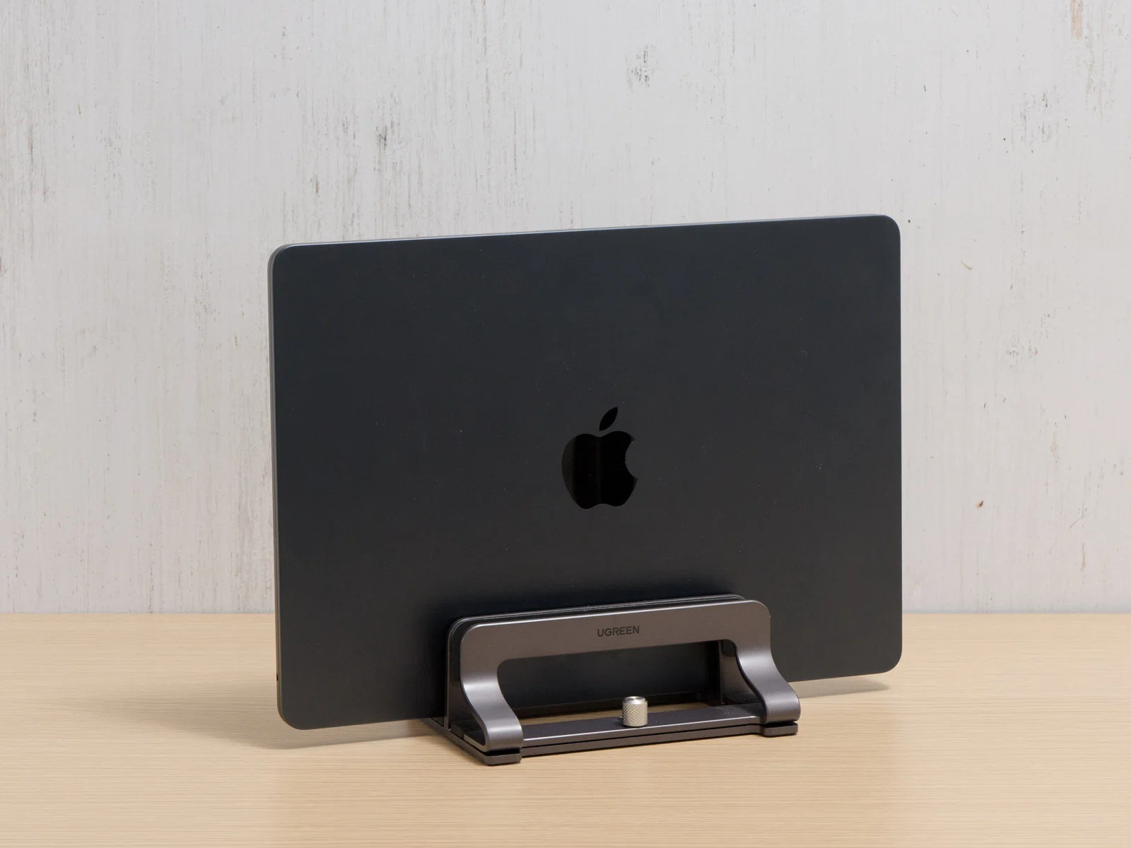 MacBookスタンドのおすすめ7選！据え置き・持ち運び・収納で選ぶ｜Kazuya