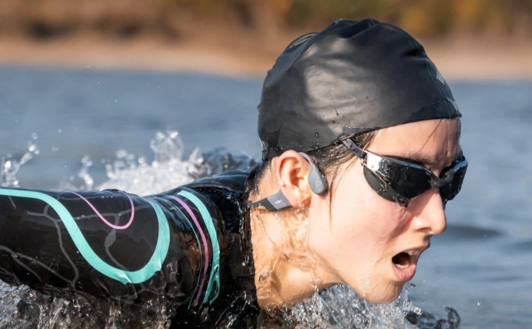 Shokz OpenSwim Proレビュー｜泳ぎながら音楽も楽しめる骨伝導イヤホン