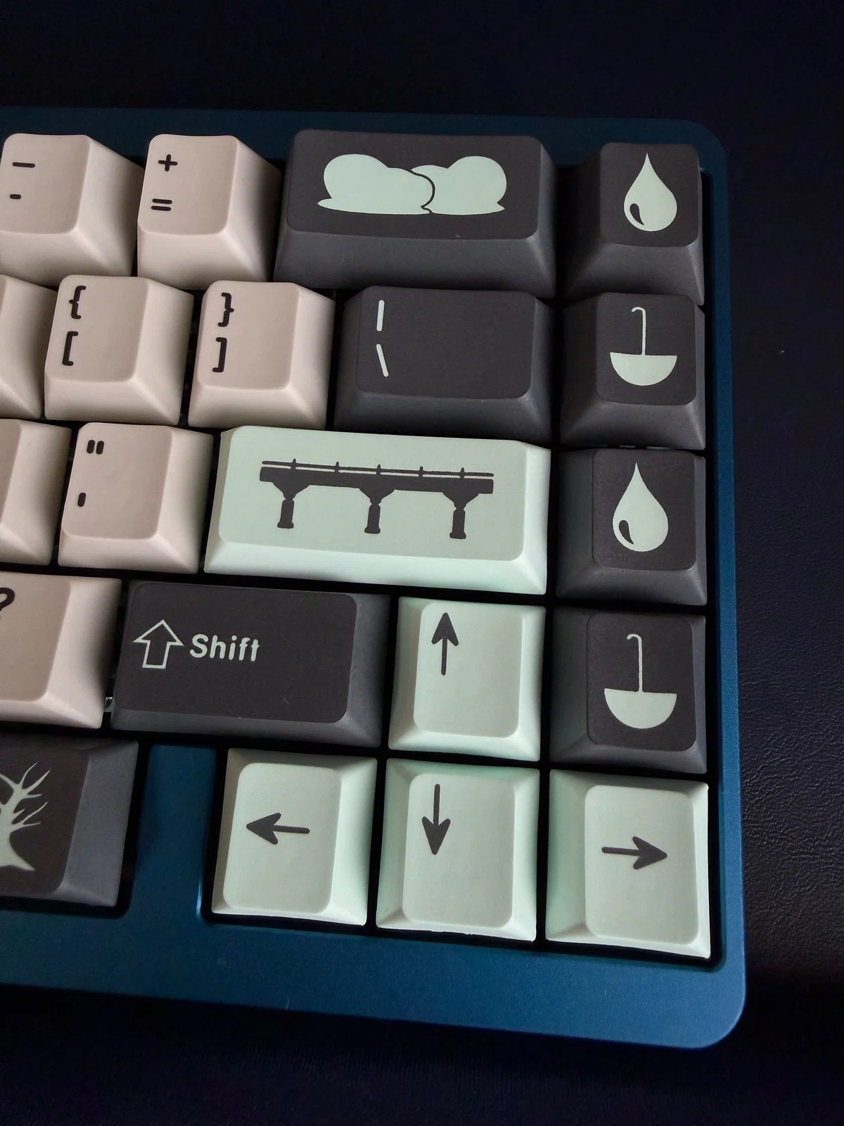 ☂️梅雨に合うキーキャップ?GMK Rainy Dayをキーボードに付けてみた 