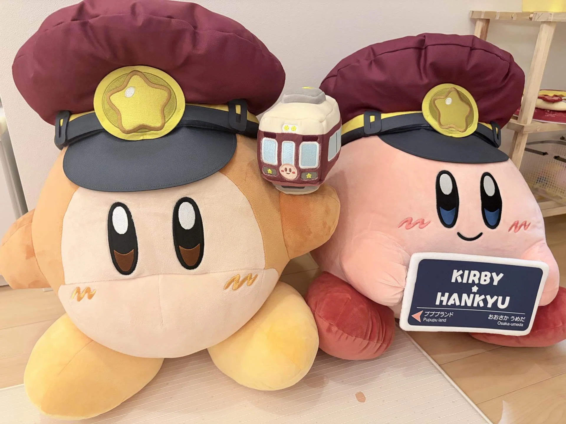 阪急コラボの超ドデカカービィぬいぐるみが届いた｜makina