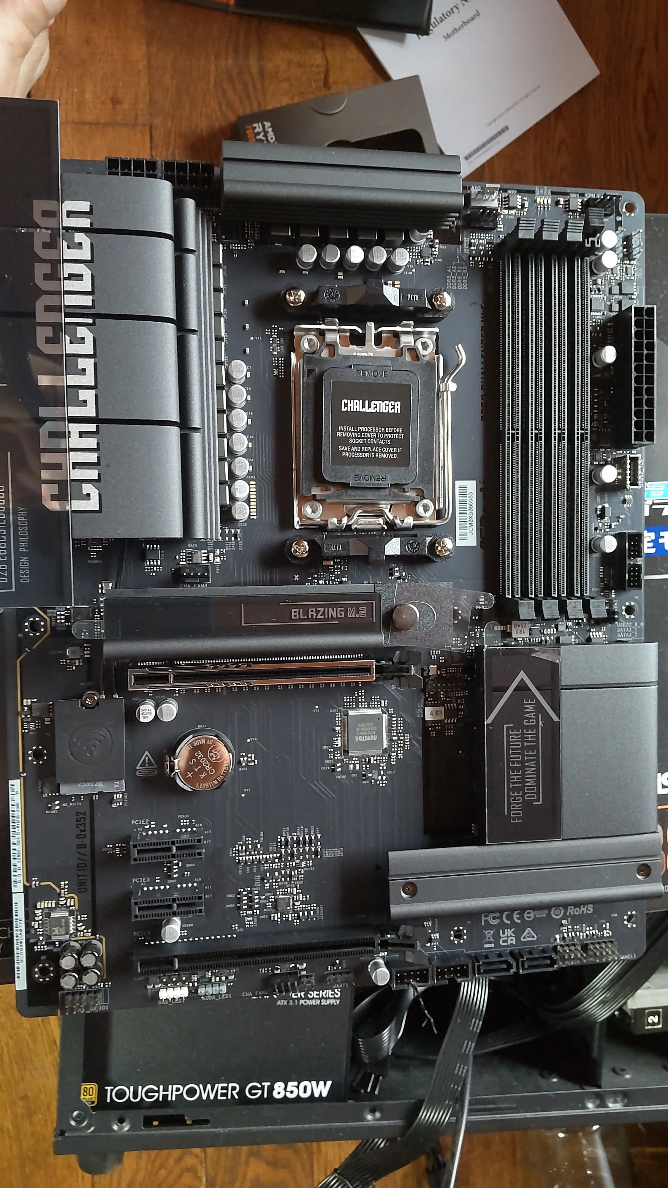 Ryzen 7 5800X3D 10th Anniversary Edition 発売されましたが自分は