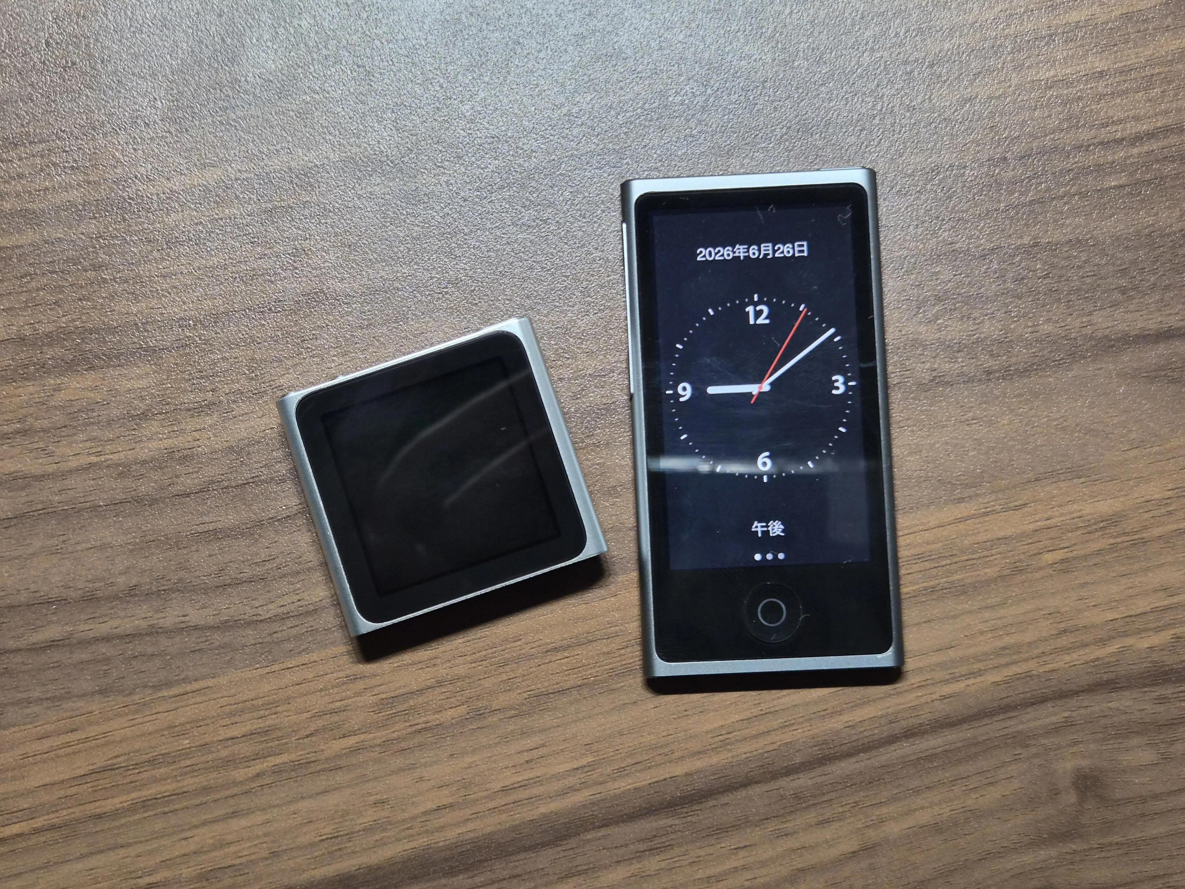 スマホを置いて、iPod nanoと街へ出る[2026年に再購入してみた]｜まこ
