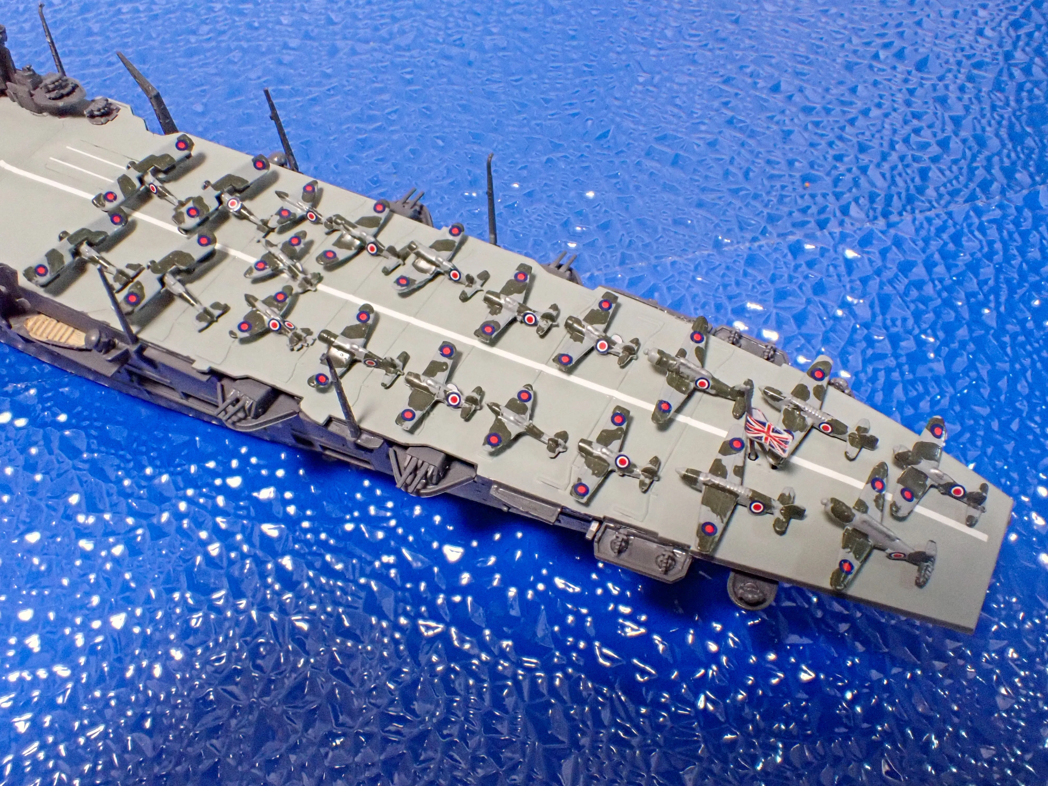 1/700 ウォーターラインシリーズ アオシマ イギリス航空母艦 アーク