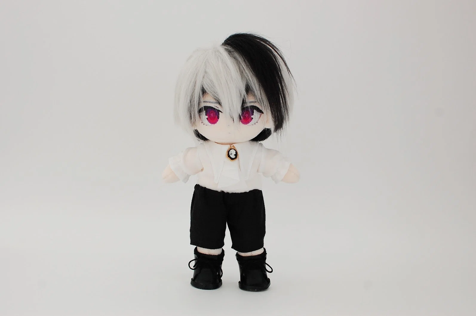 20㎝推しぬい服】wawaちゃんの型紙でボカロv_flower王子様衣装を作って