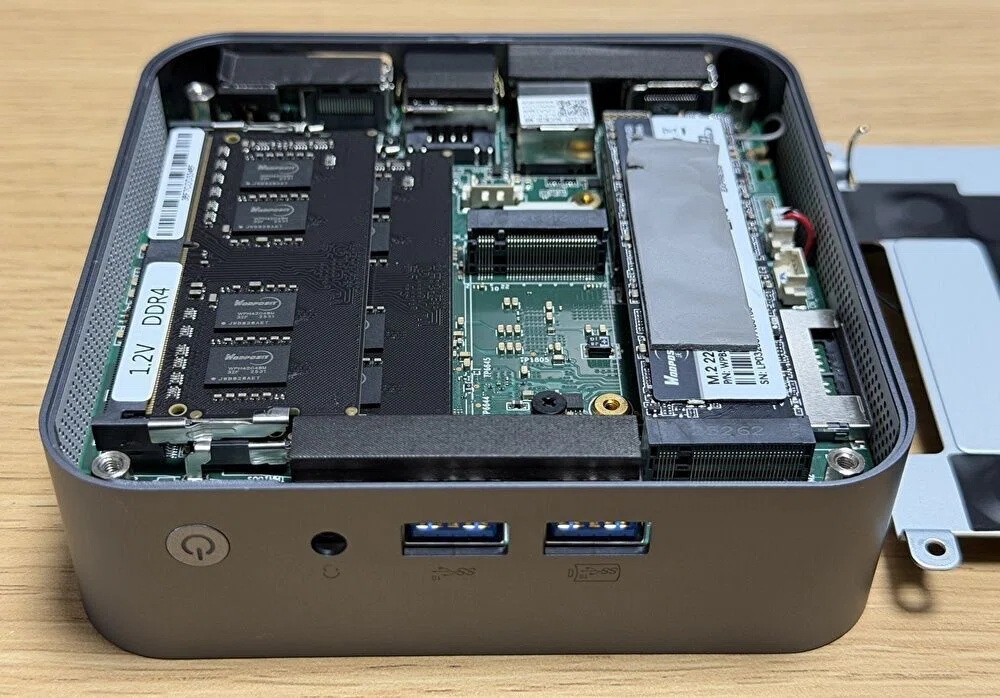 GEEKOM GT13 Pro ミニPC、Core i7-13620H、メモリ 32GBモデルが約11万