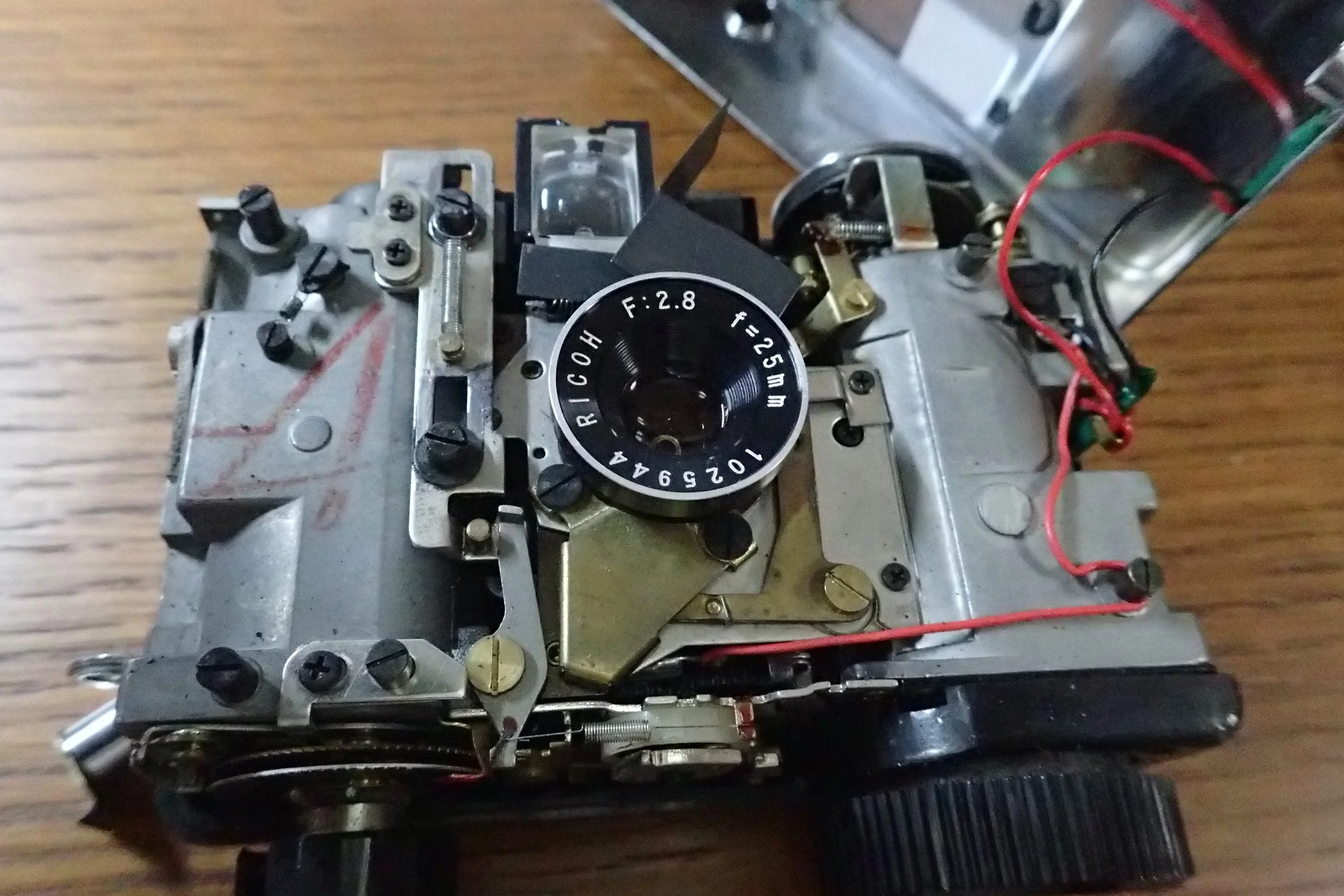 RICOH AUTO HALF Eを分解してみた｜ponchan