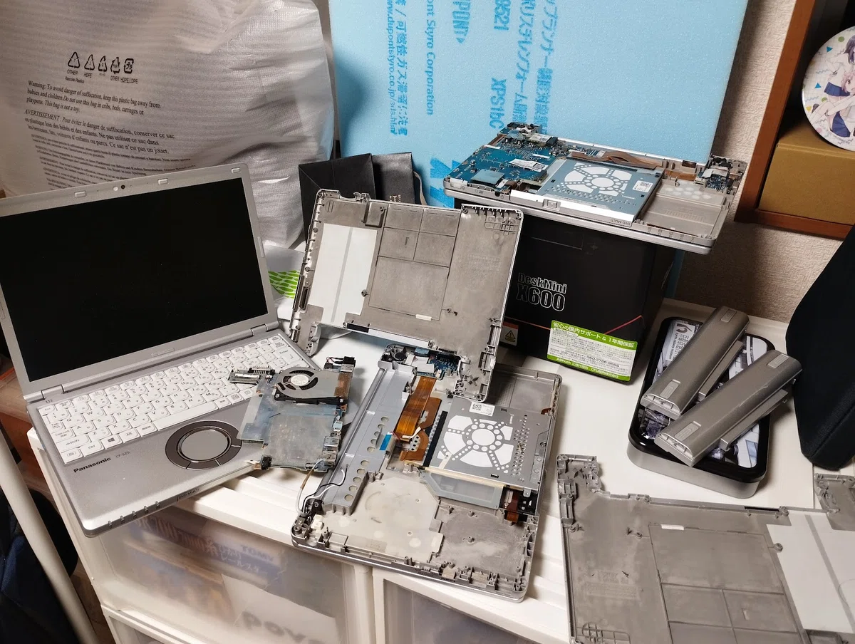 3台分＋αの部品を使って2.5台のLet'snoteを組む｜たくえぬ
