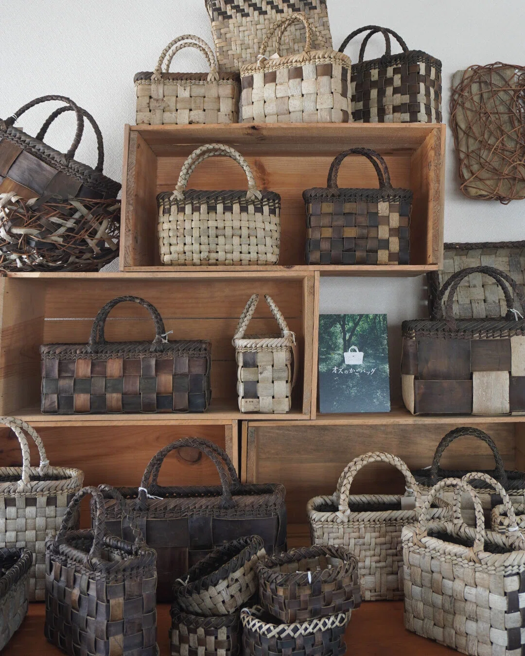 7月4日-7月17日｜オズのかごバッグ展 vol.4｜恵文社 | 本にまつわる