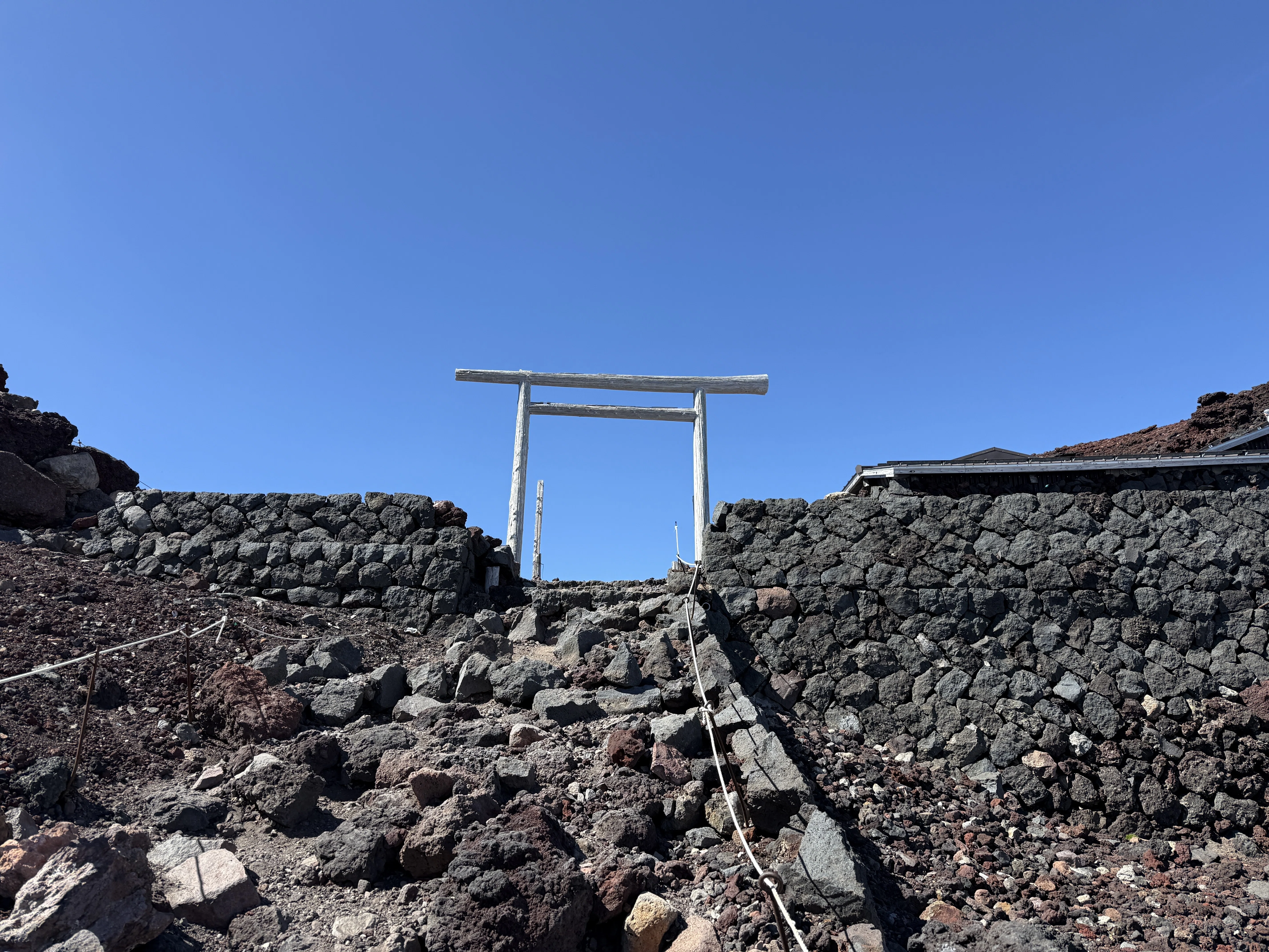 そろそろ富士山の季節が始まりますねえ｜シライワマサトモ