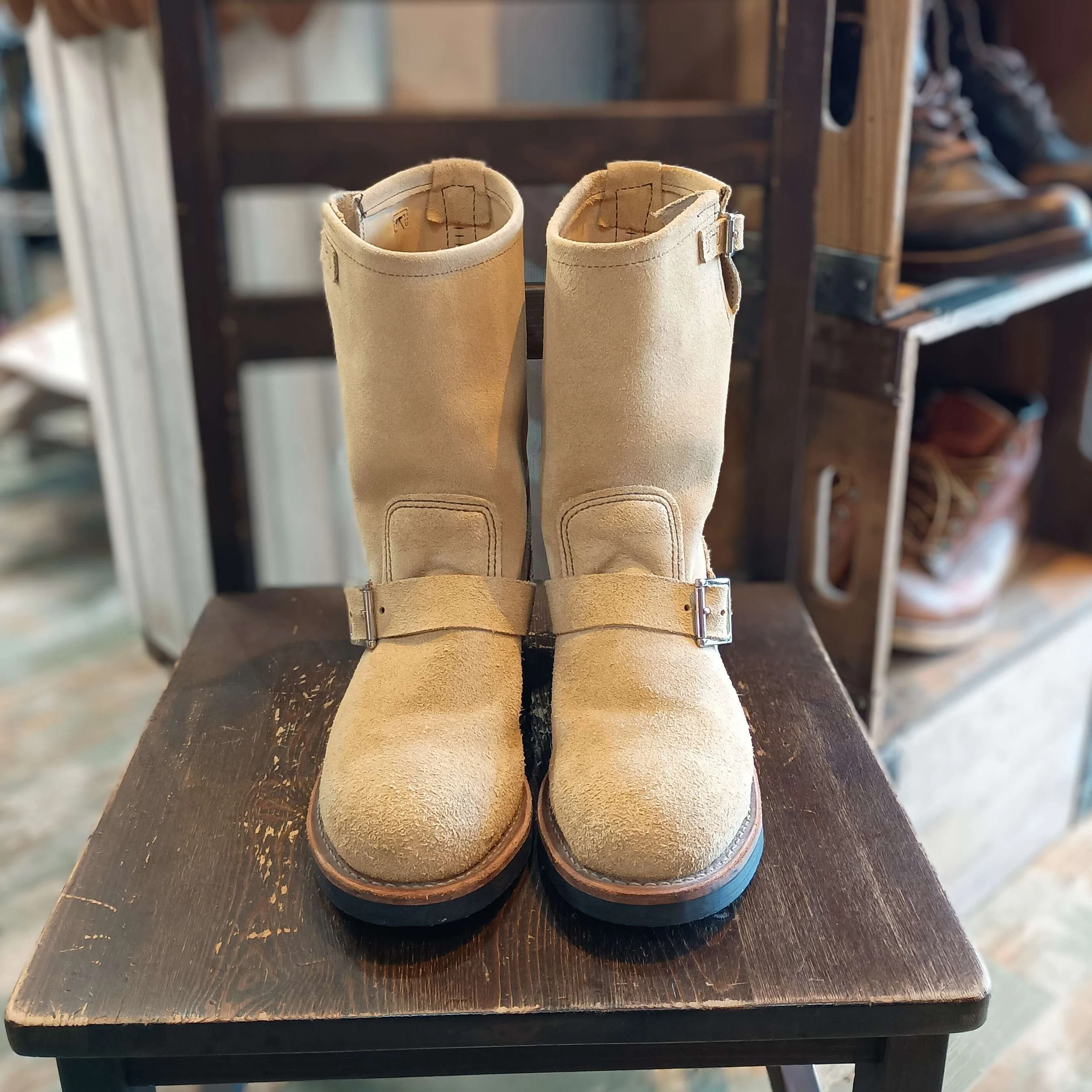 最終値下げ【ヴィンテージ】made in USA ロングウイング 8ハーフ エンジニアブーツ低ベルト加工】RED WING#8268のインステップバックル
