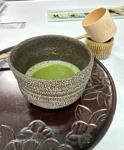 別府・血の池地獄の土から生まれた「抹茶茶碗」の物語・・小鹿田焼の