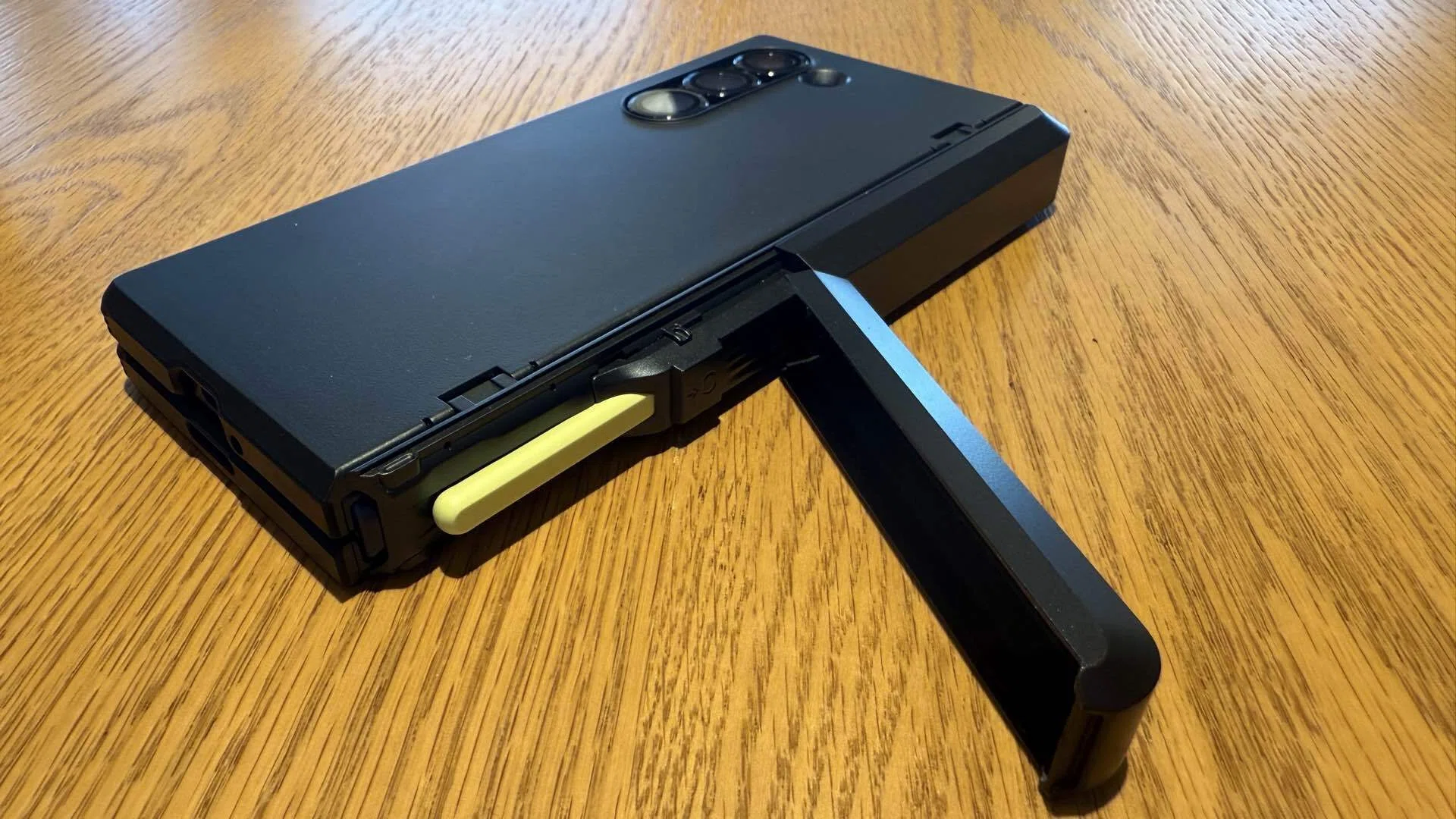 折りたたみスマホ】Galaxy Z Fold 6を1年2ヶ月で手放した理由。｜Lulu🐕