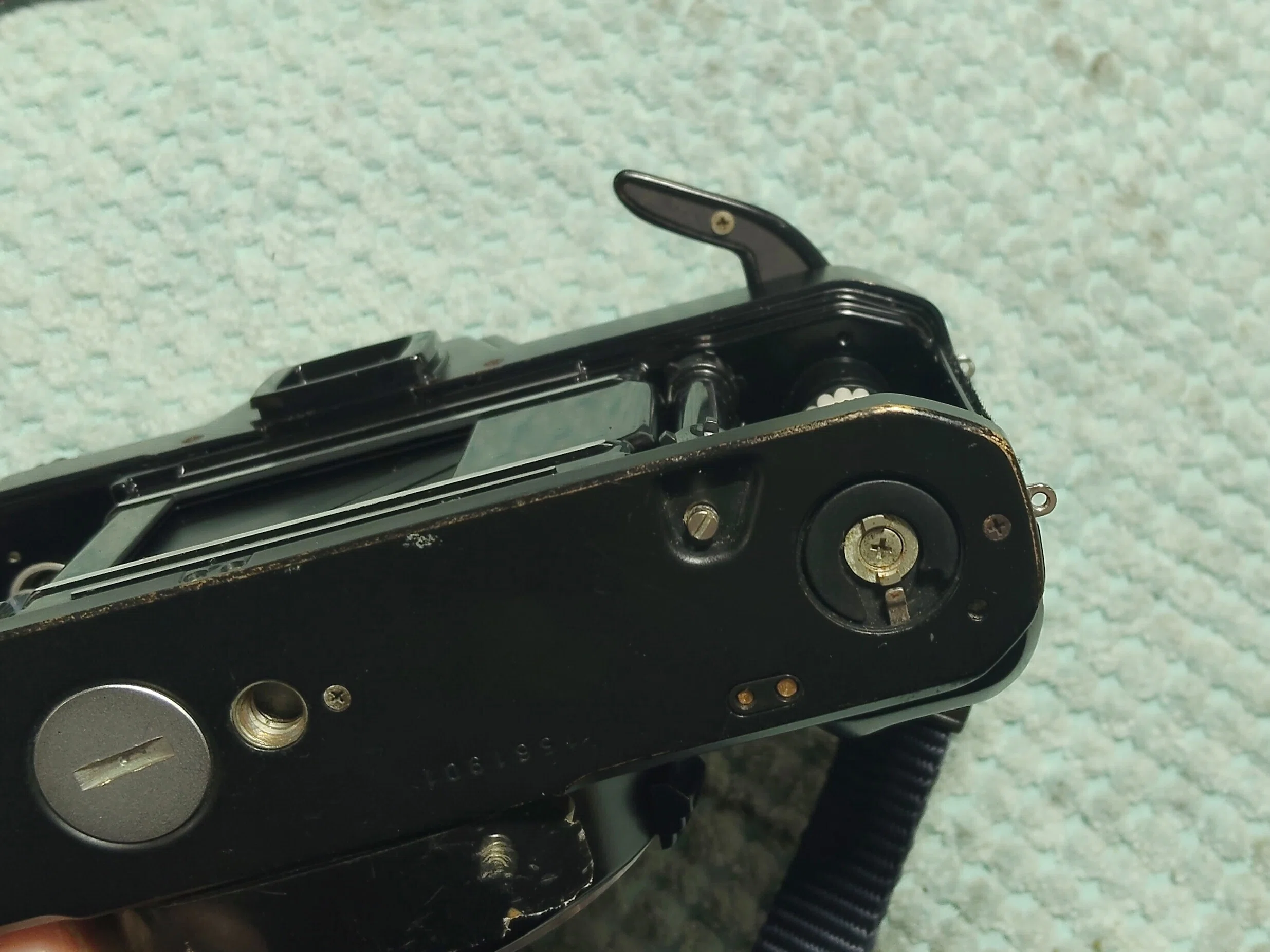 Pentax Program Aの分解｜フィルムカメラ修理のアクアカメラ