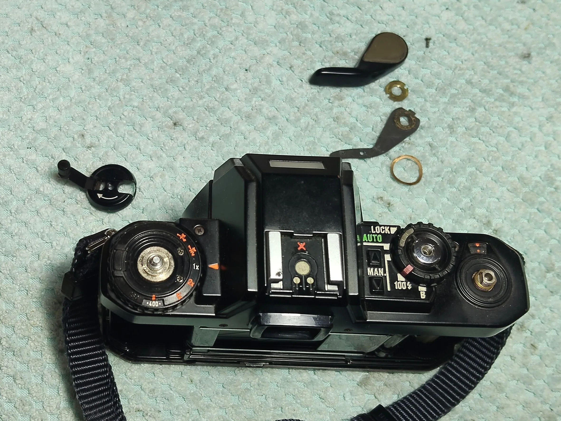 Pentax Program Aの分解｜フィルムカメラ修理のアクアカメラ