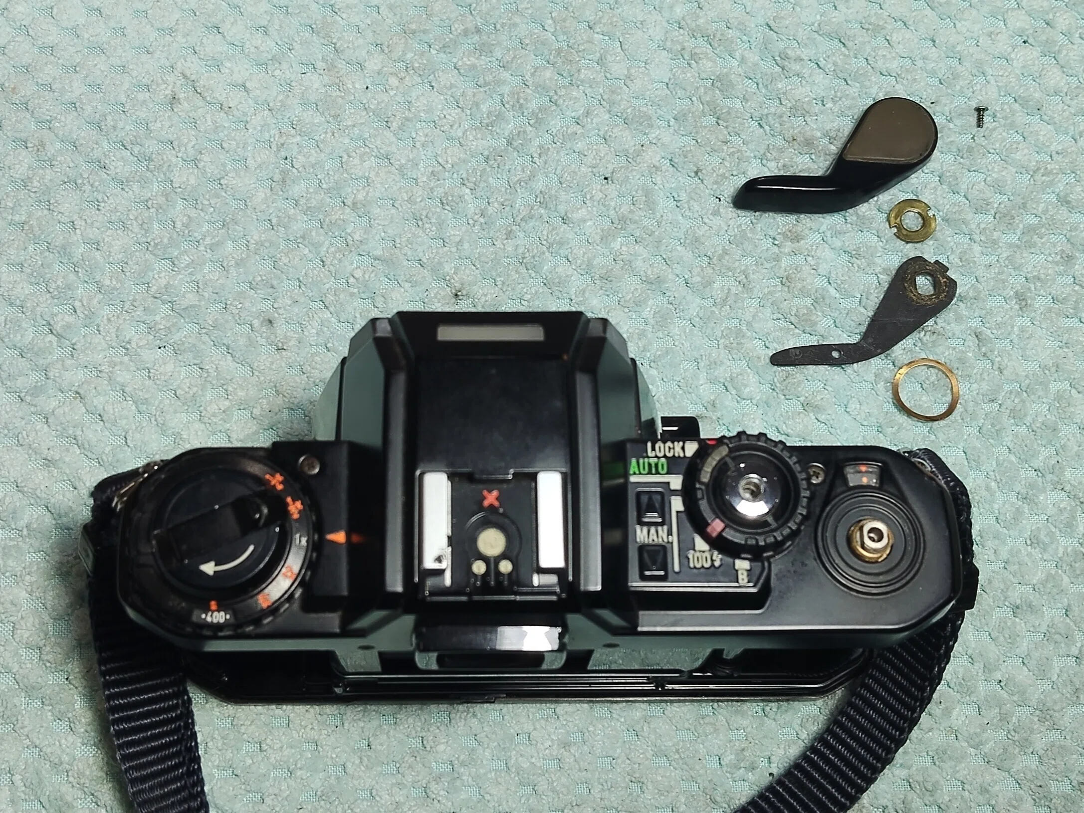 Pentax Program Aの分解｜フィルムカメラ修理のアクアカメラ