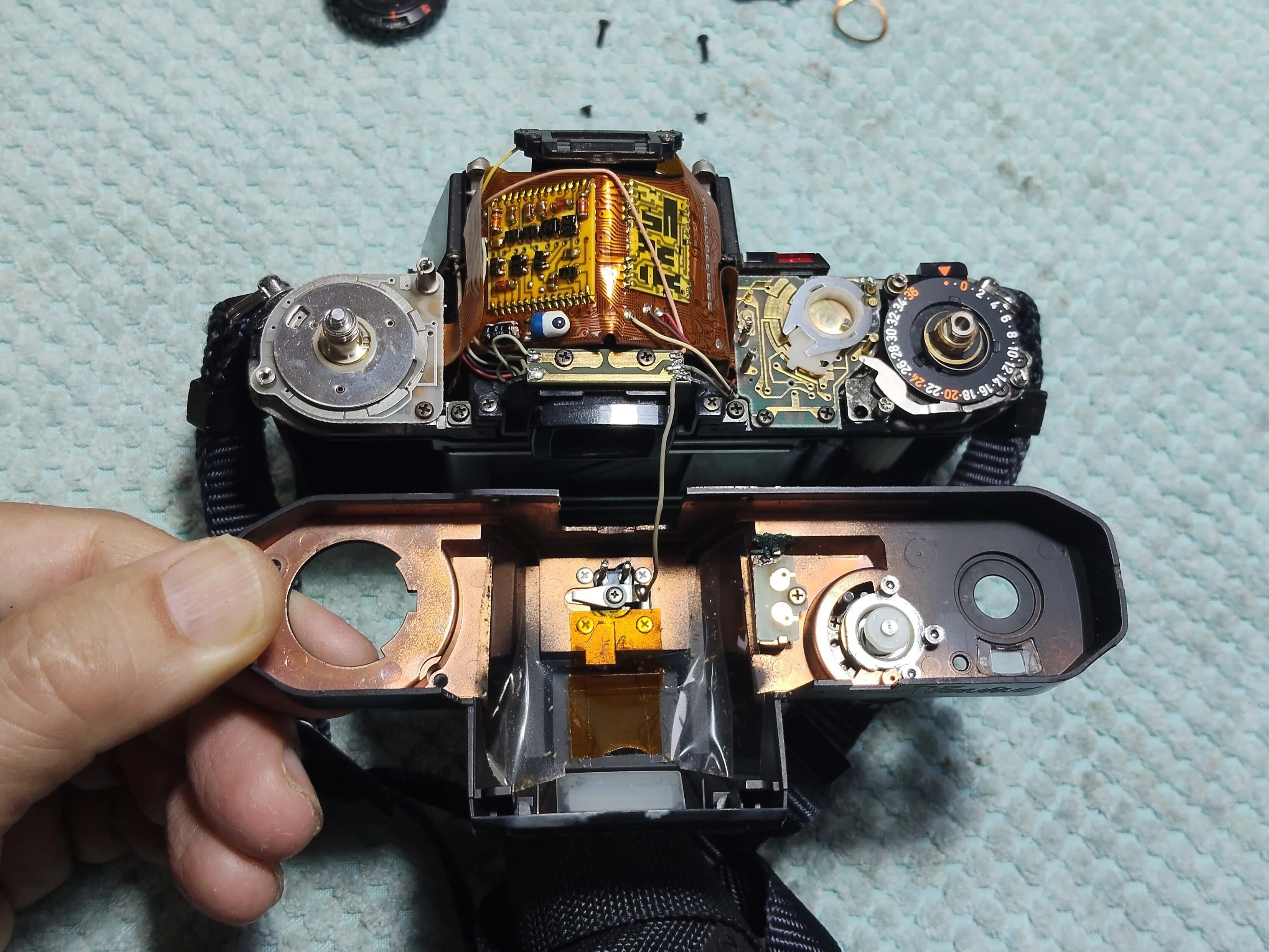 Disassembly of the Pentax Program A｜フィルムカメラ修理のアクアカメラ