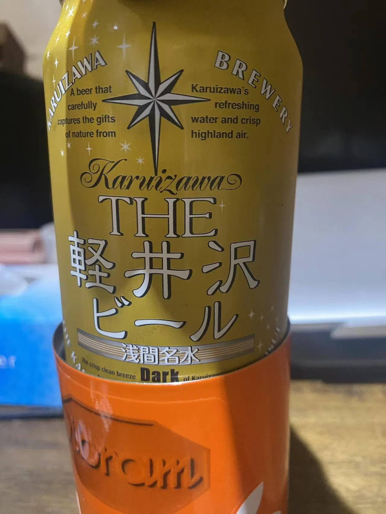 たくさんのビールに囲まれて｜999.9