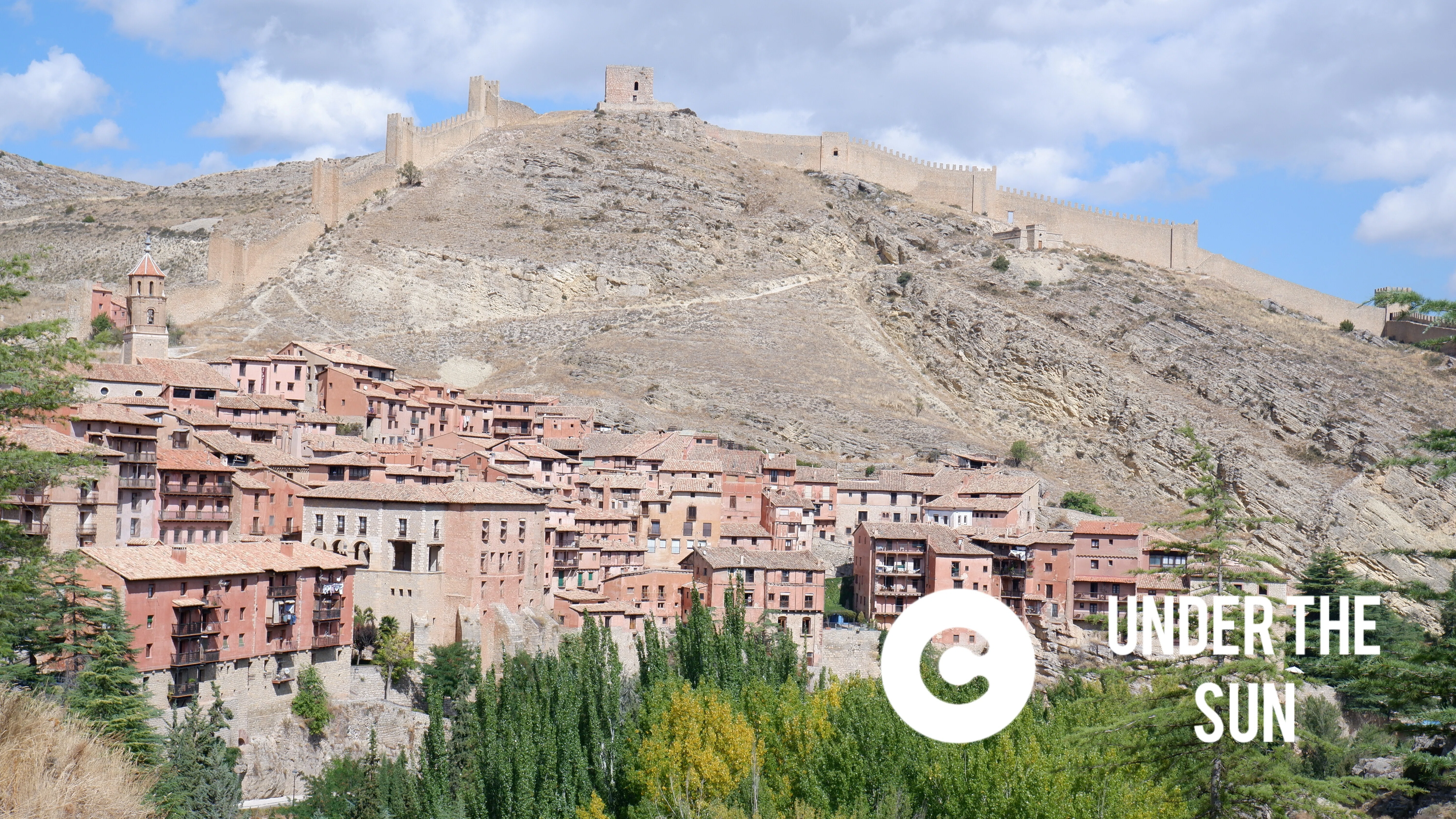 スペインの村落風景 🇪🇸「スペインのもっとも美しい村」、とにかく絶景のアルバラシン
