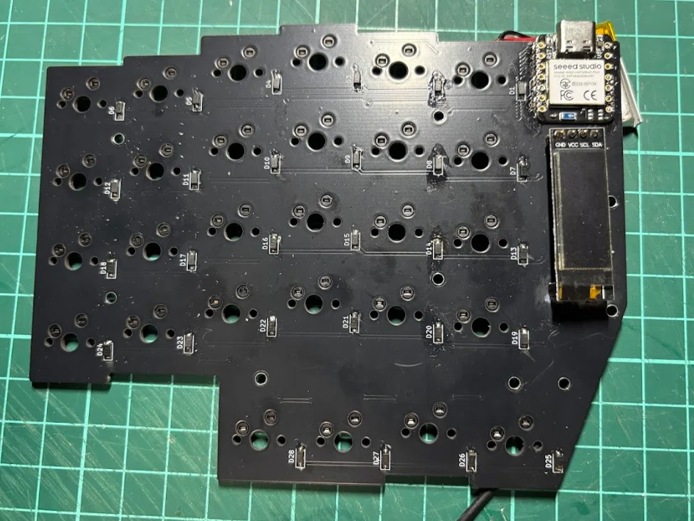 自作キーボードv2 - はんだ付け＆テスト｜ぷらっく