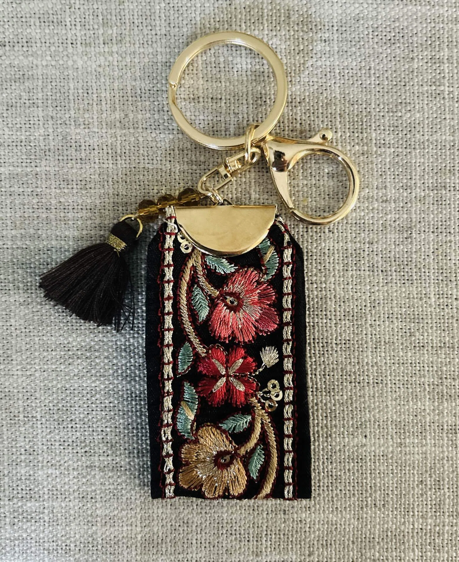 いつもはキットは買わないけれど、つい。|インド刺繍リボン