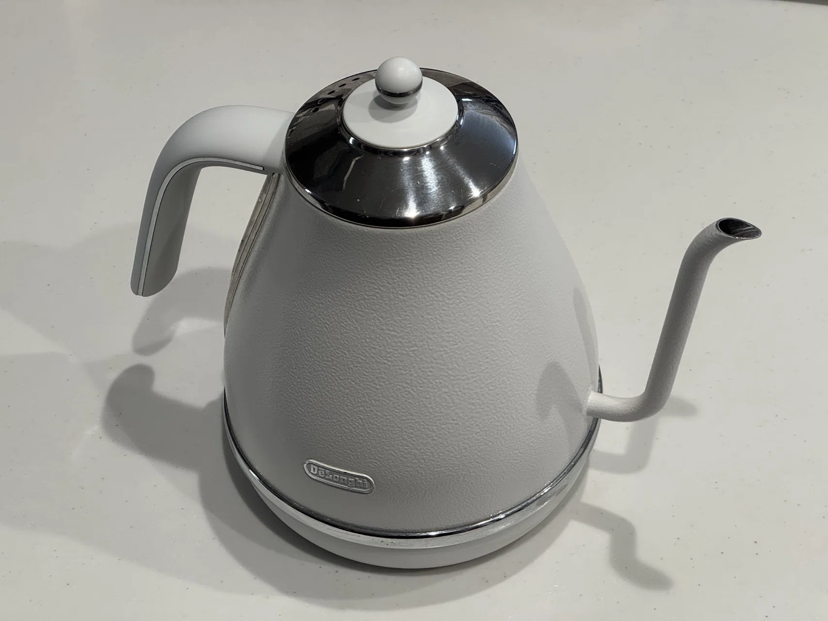 デロンギの電気カフェケトル アイコナを数年使い続けて｜りおつ