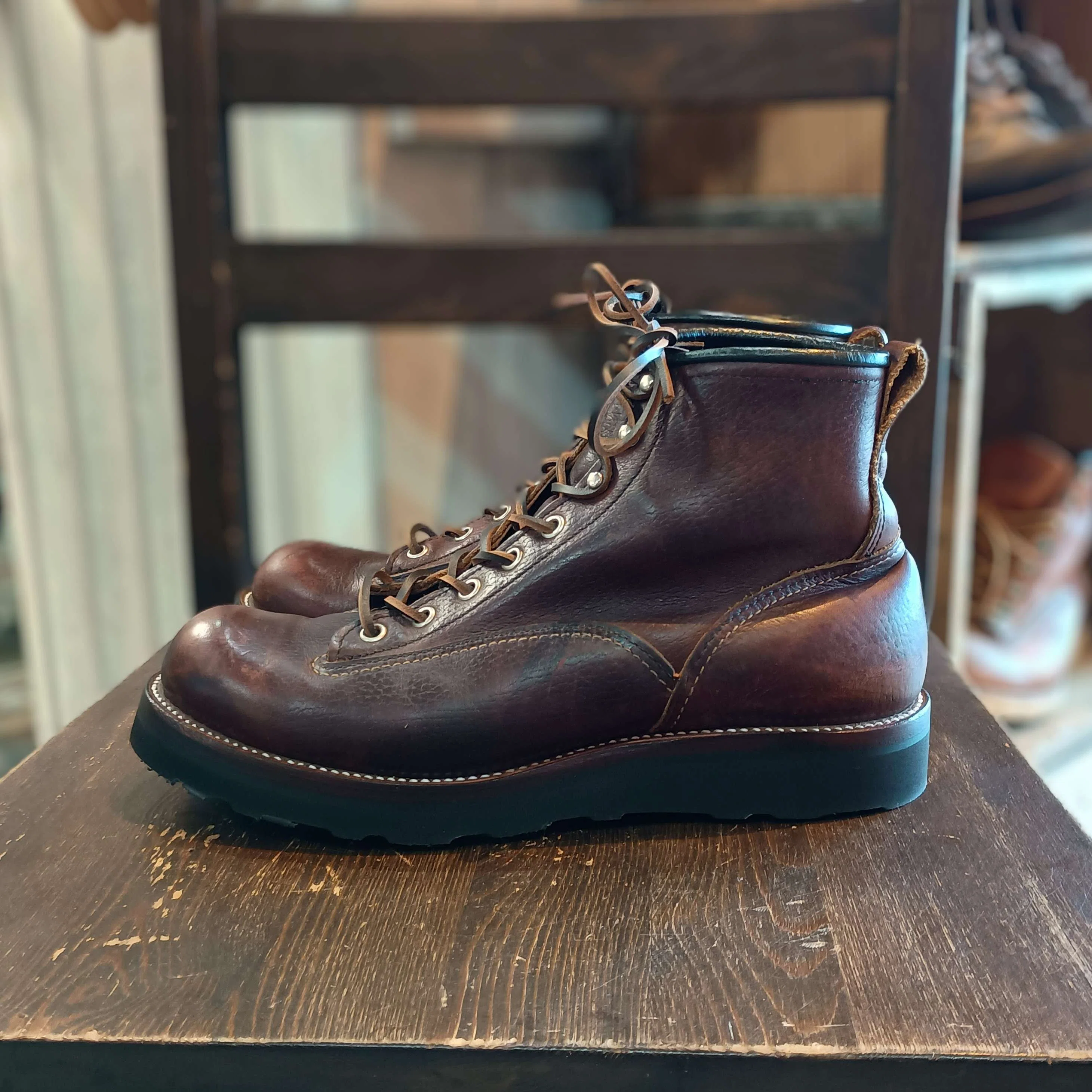 Resole/Sole Custom] Red Wing #2906 Lineman + vibram #4014 blk
