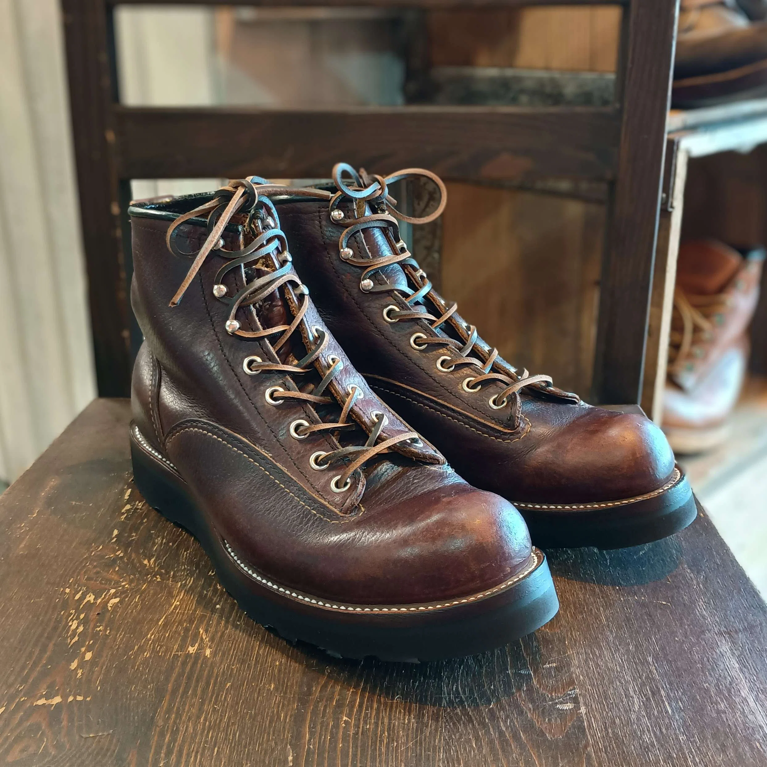 リソール/ソールカスタム】Red Wing#2906 Lineman+vibram#4014 blk