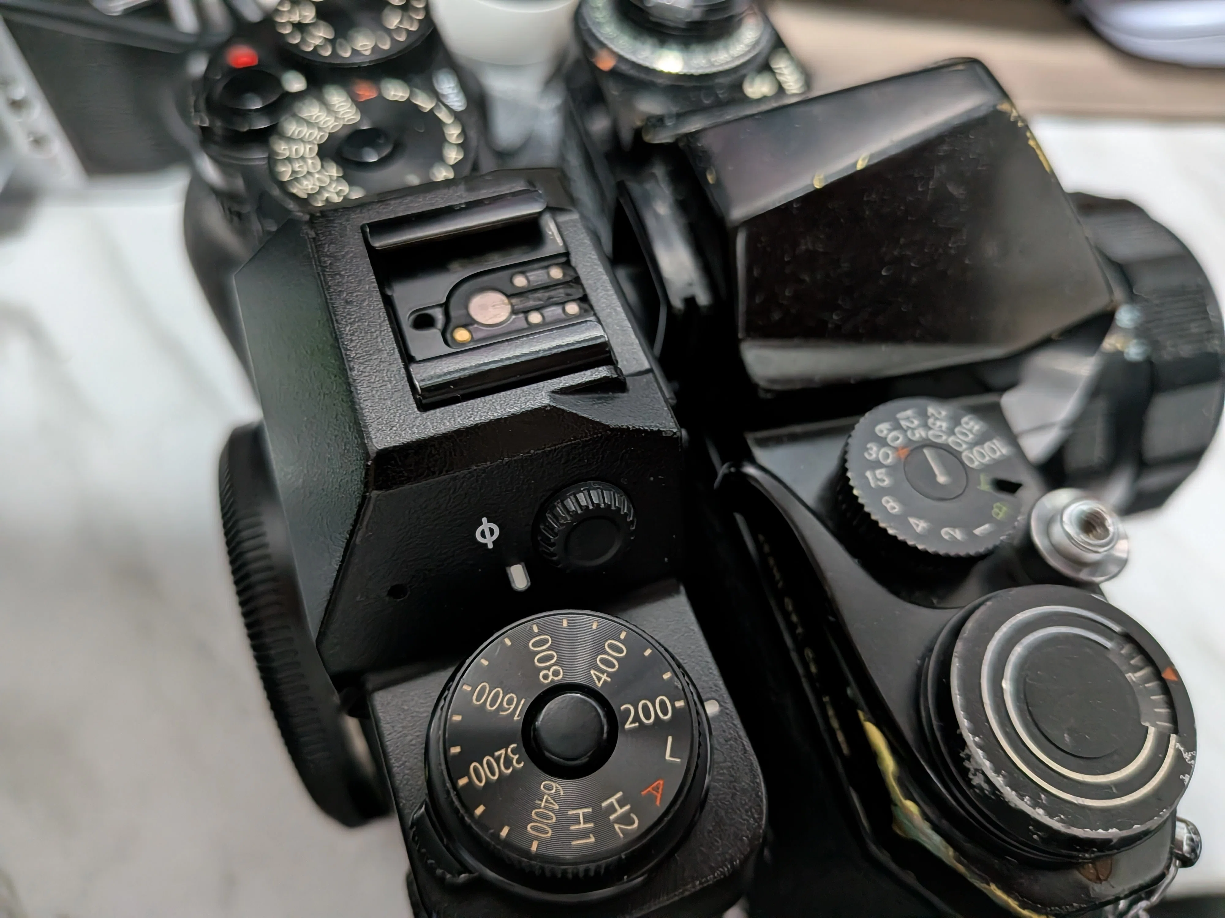 Fujifilm X-T1というフィルムカメラみたいなカメラを入手しました