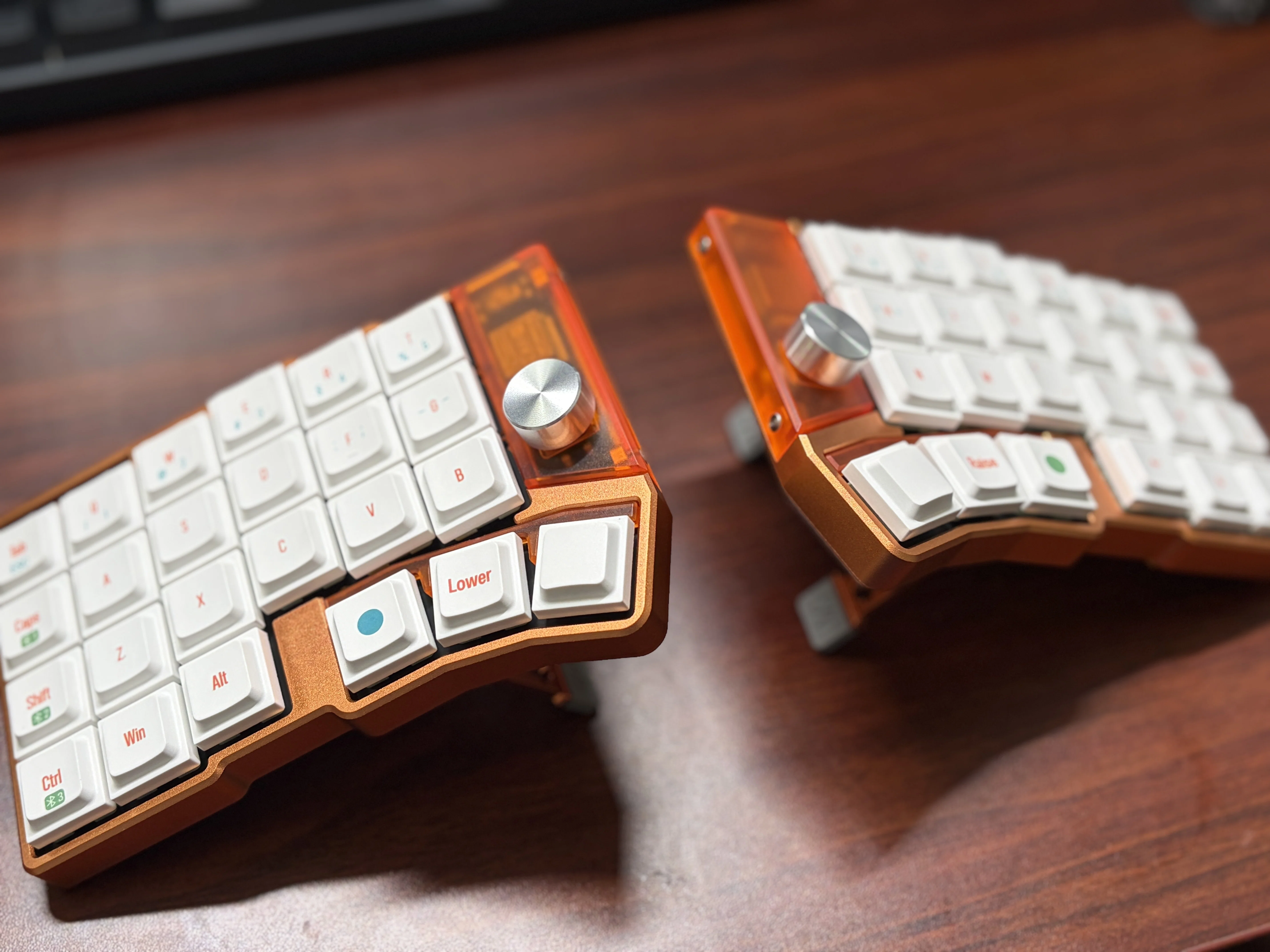 Cornix LP レビュー。初めての分割キーボードを1週間使って気づいた