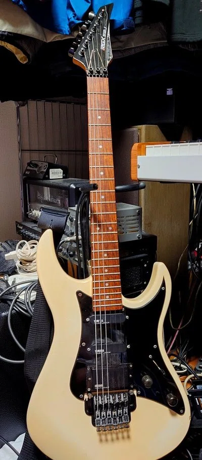 初心者やDTMerが最初に買うギターはSSHかHSSのストラトが最適説｜ヒレッジ