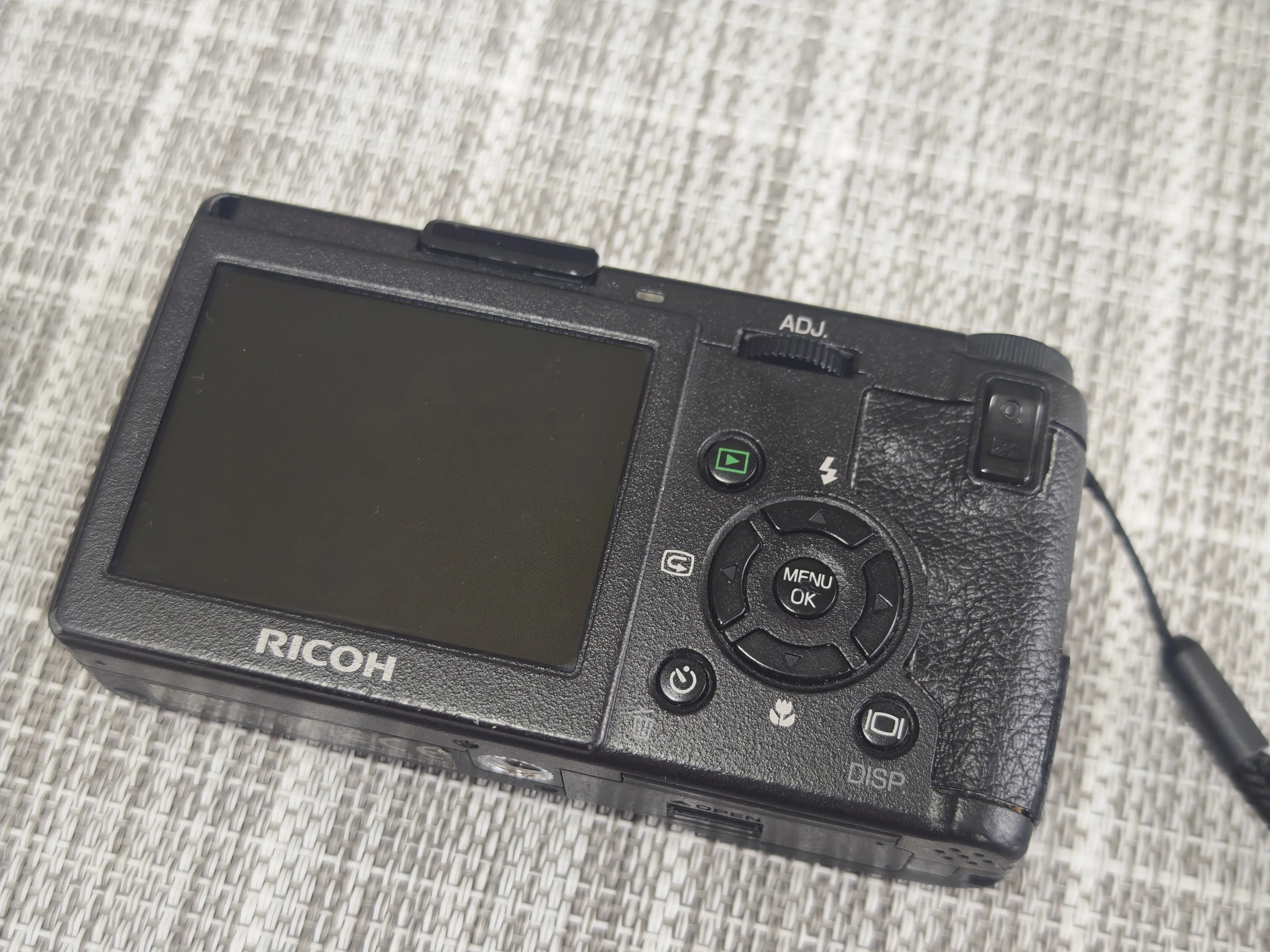 せどり RICOH 初代GR DIGITALを買いました｜go:ahead